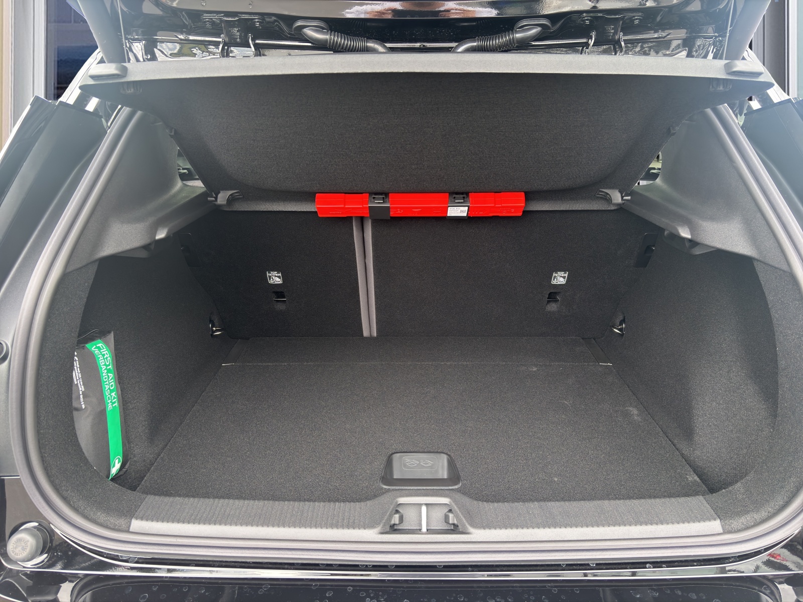 VOLVO EX30 E60 Twin Ultra Performance AWD-image-6