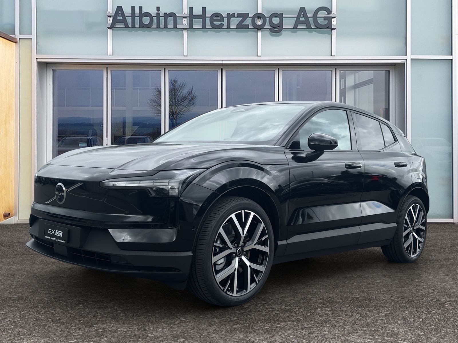 VOLVO EX30 E60 Twin Ultra Performance AWD-image-0