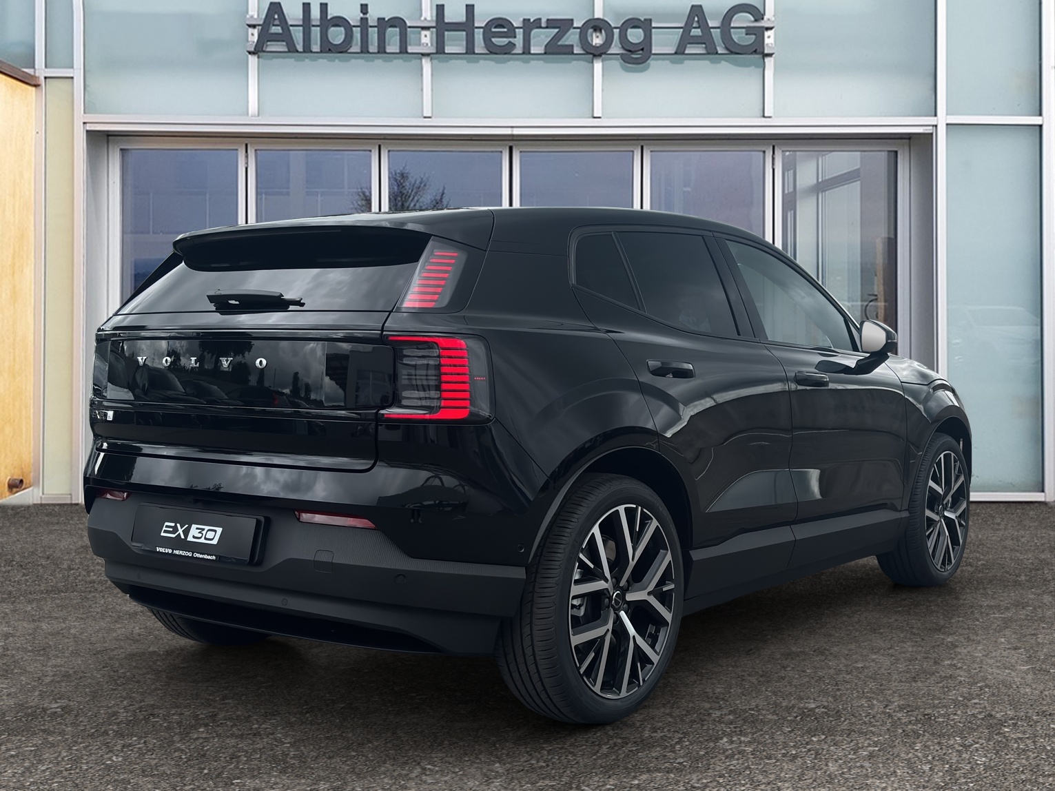 VOLVO EX30 E60 Twin Ultra Performance AWD-image-3