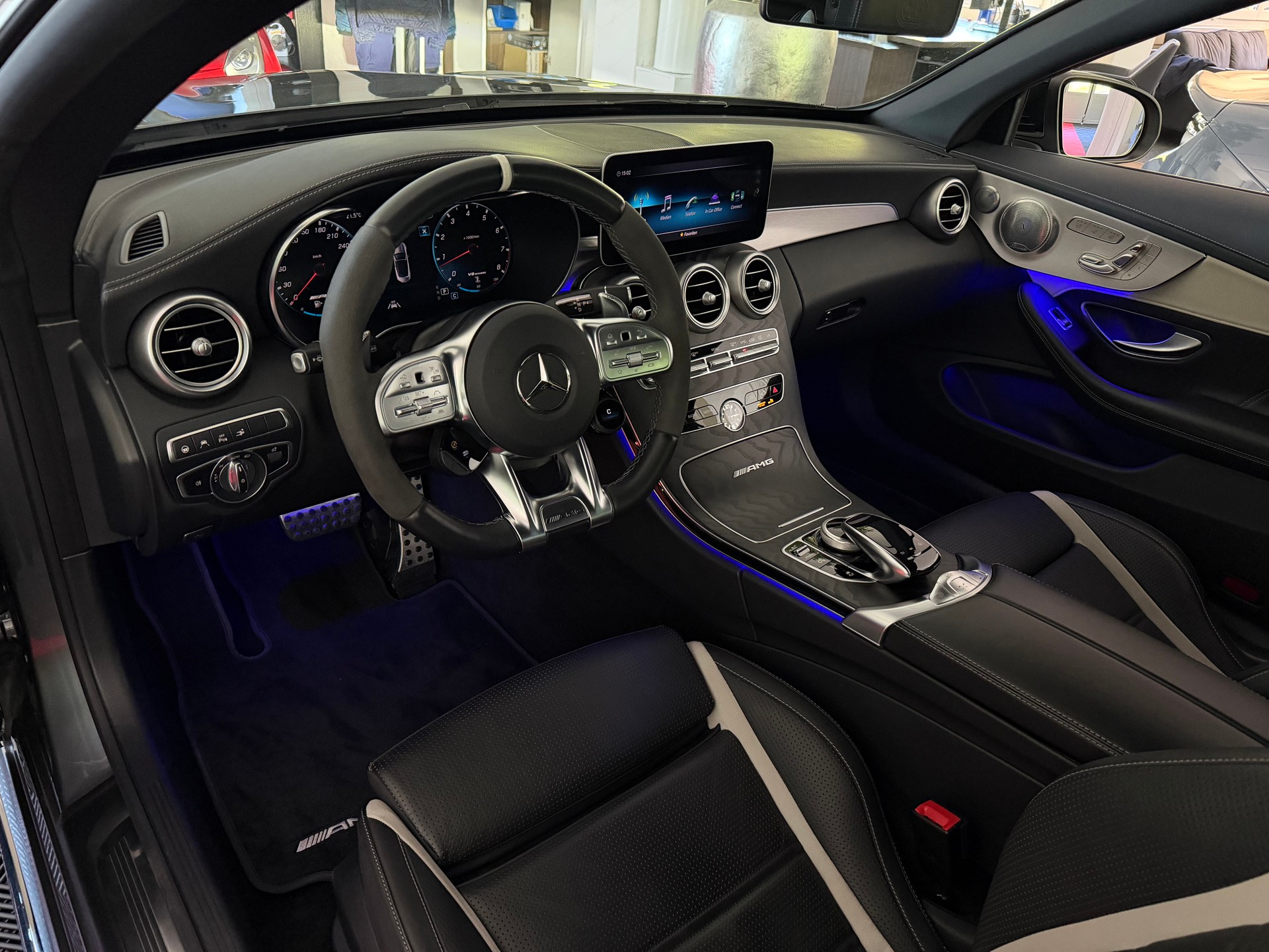 MERCEDES-BENZ C 63 S AMG-image-8
