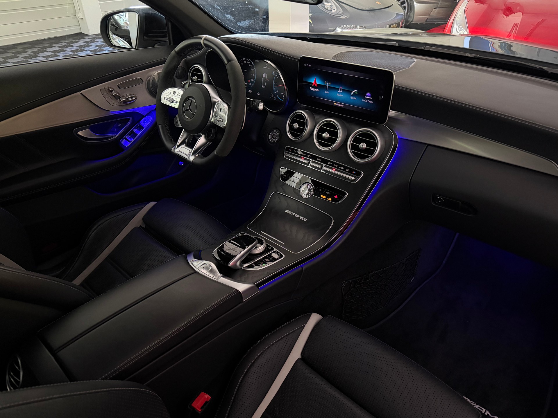 MERCEDES-BENZ C 63 S AMG-image-11