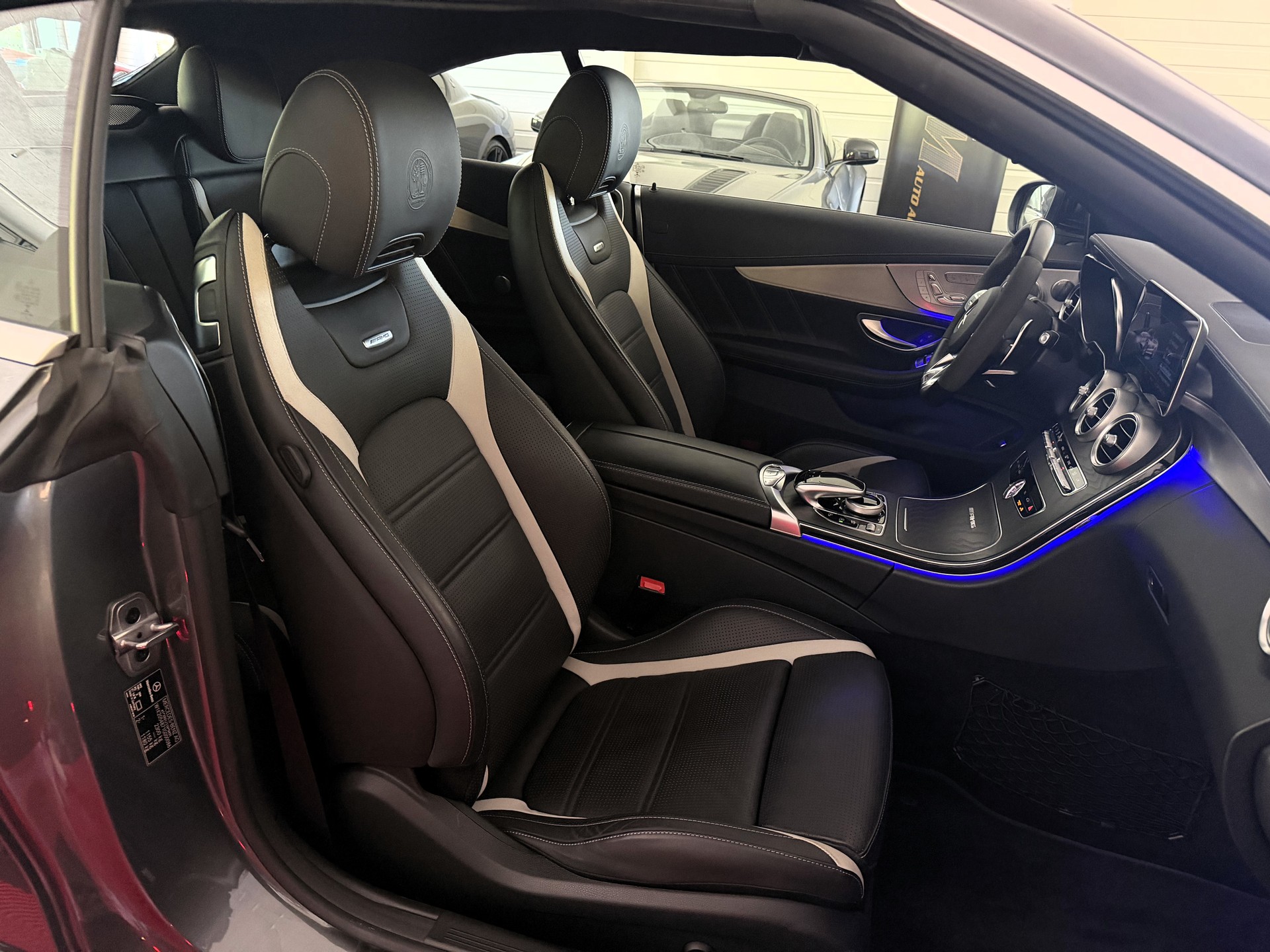 MERCEDES-BENZ C 63 S AMG-image-12