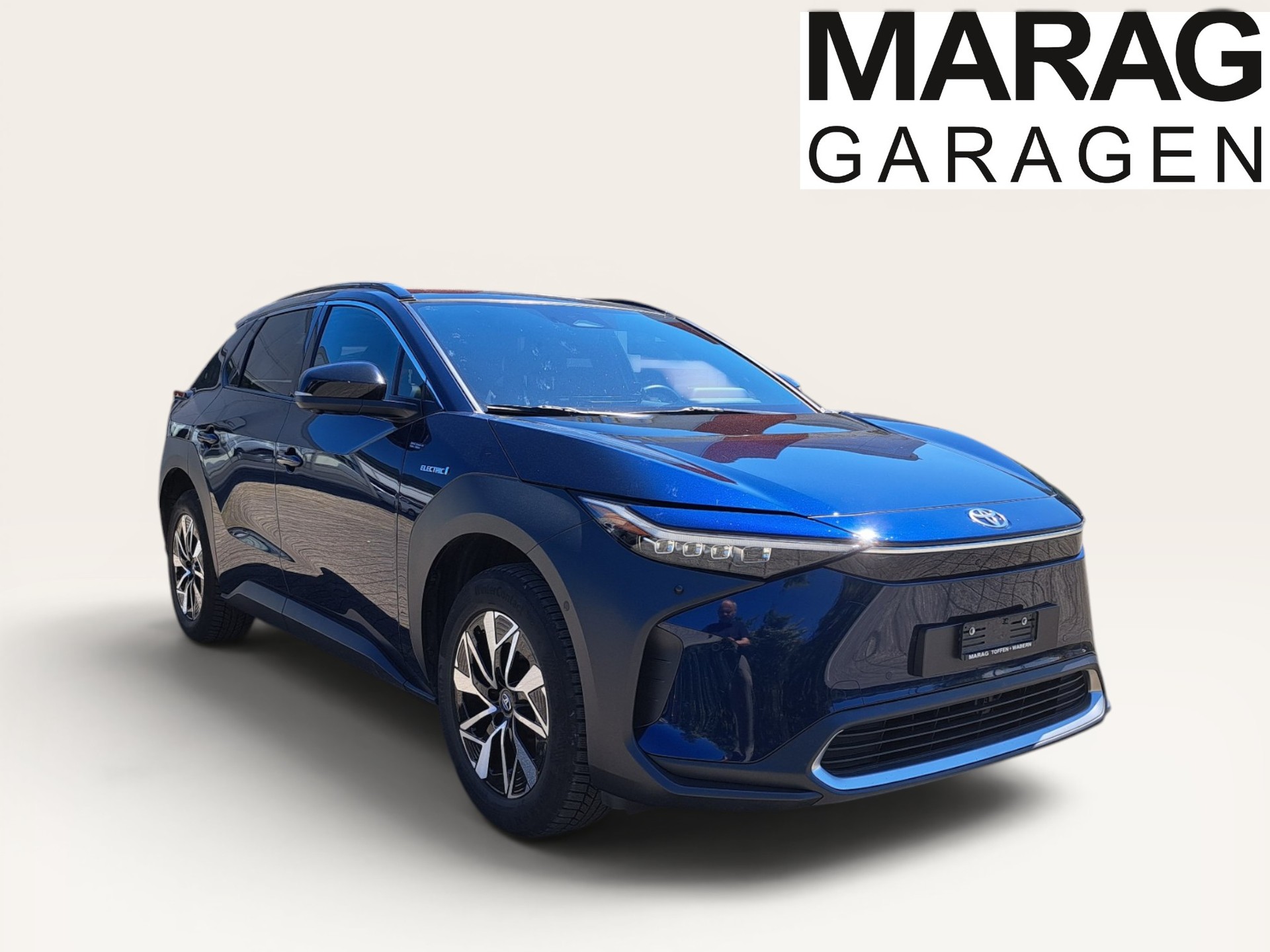 TOYOTA bZ4X Premium 71,4 kWh 4WD-image-2