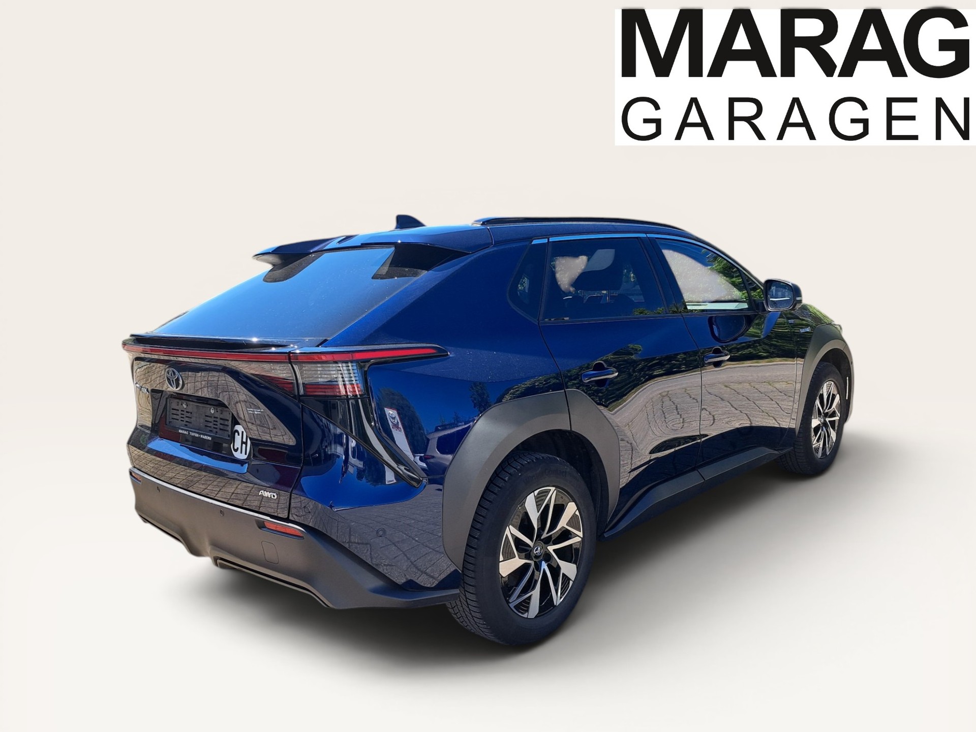 TOYOTA bZ4X Premium 71,4 kWh 4WD-image-8