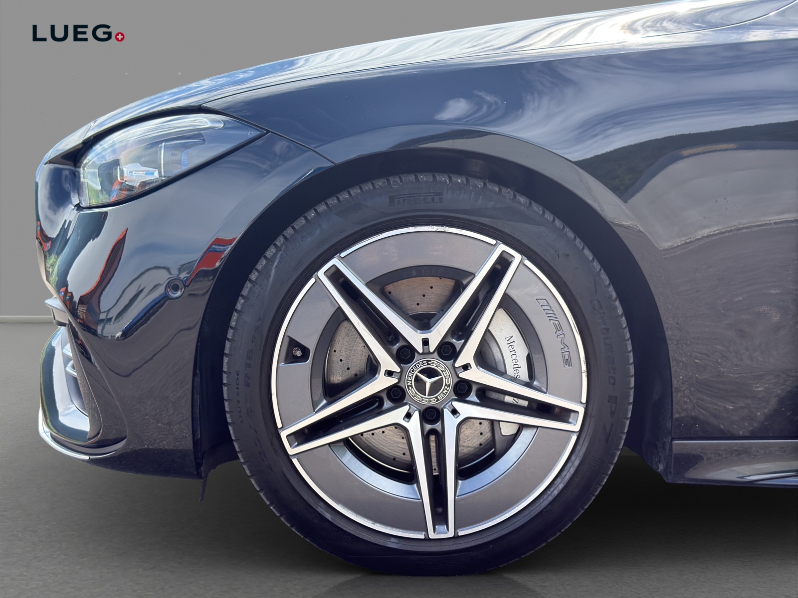 MERCEDES-BENZ C 200 T AMG Line-image-6