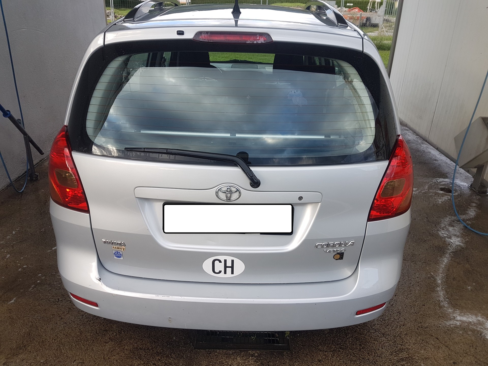TOYOTA 1.8 VVT-i Linea Sol Family-image-1