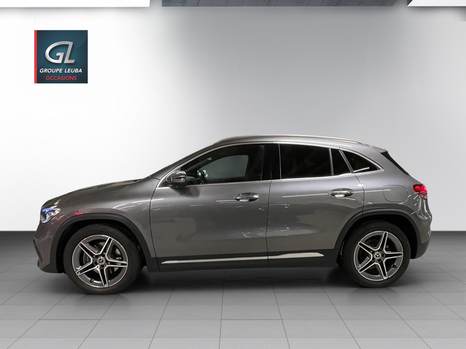 MERCEDES-BENZ GLA 200 4M AMG Line 8G-D-image-2