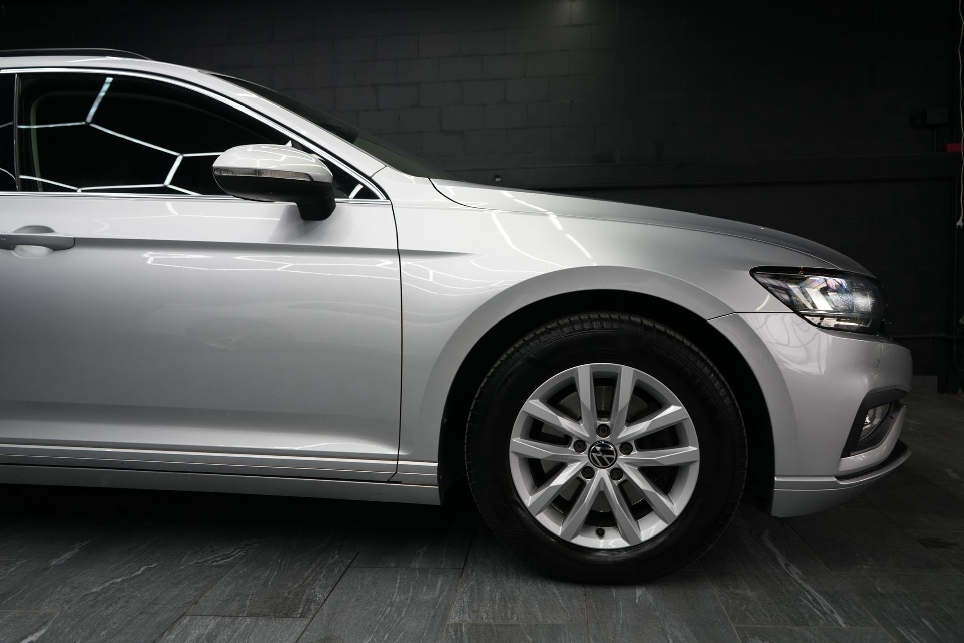 VW Passat 2.0 TDI BMT Business DSG-image-7