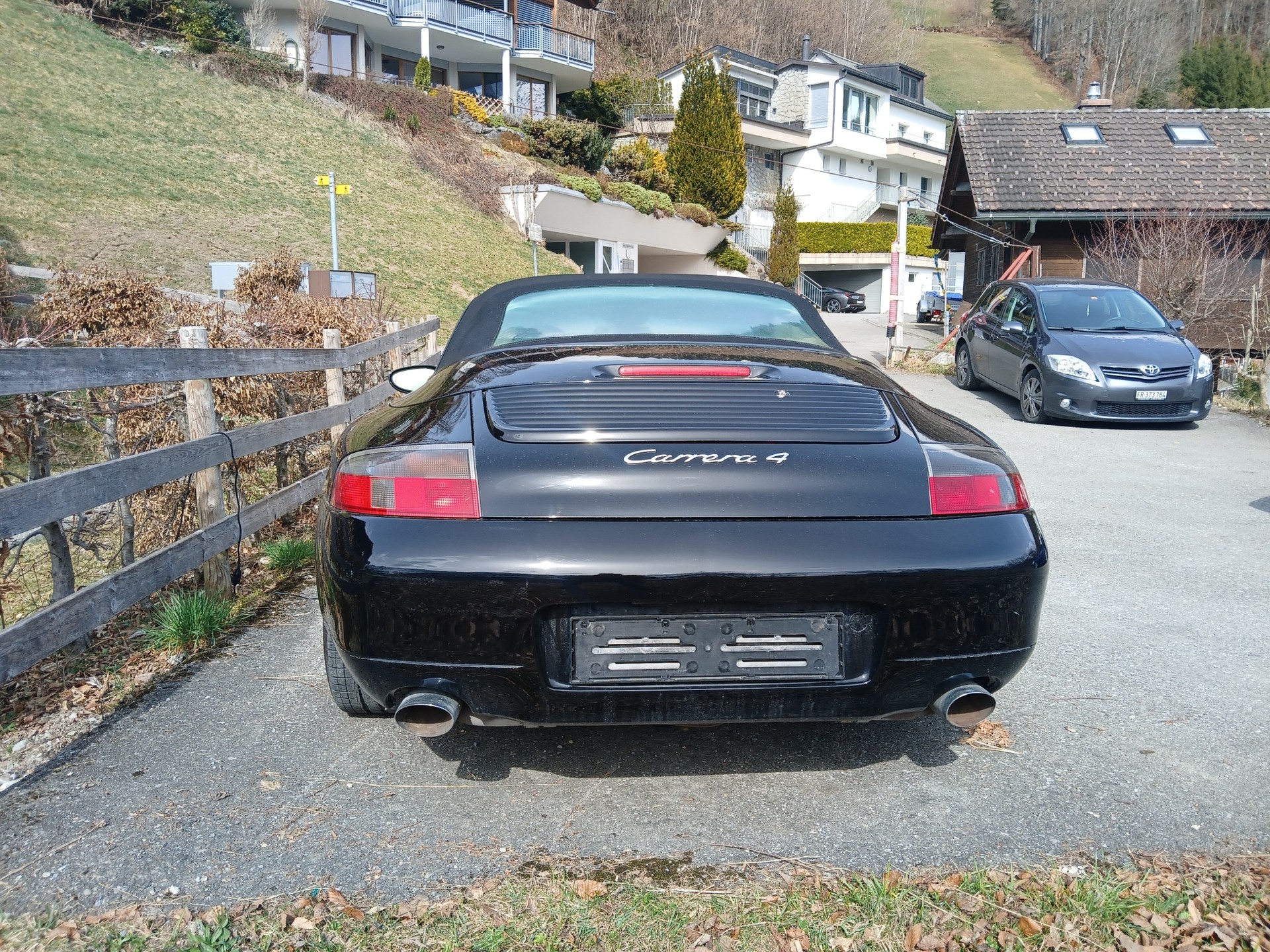 PORSCHE Carrera 4 Cabriolet-image-3