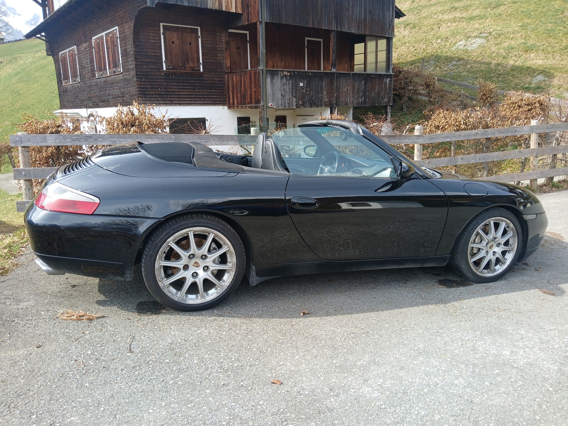 PORSCHE Carrera 4 Cabriolet-image-0