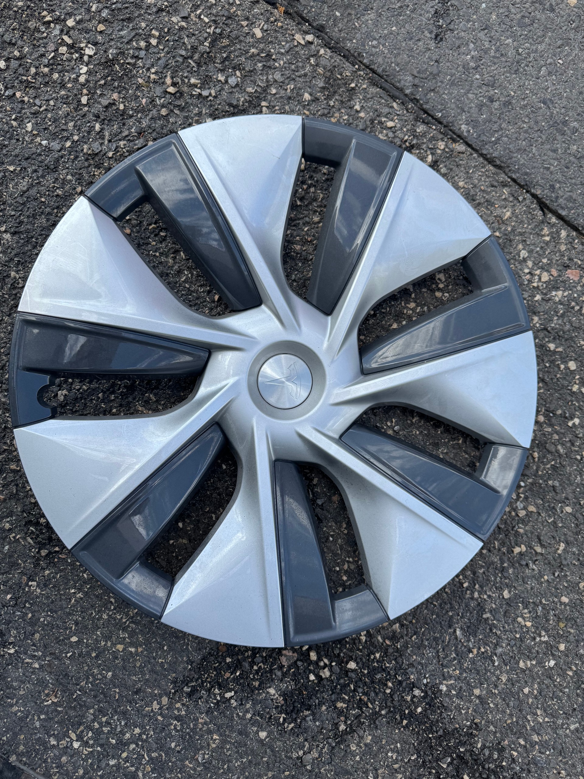 TESLA Model Y RWD(11)(M)-image-16