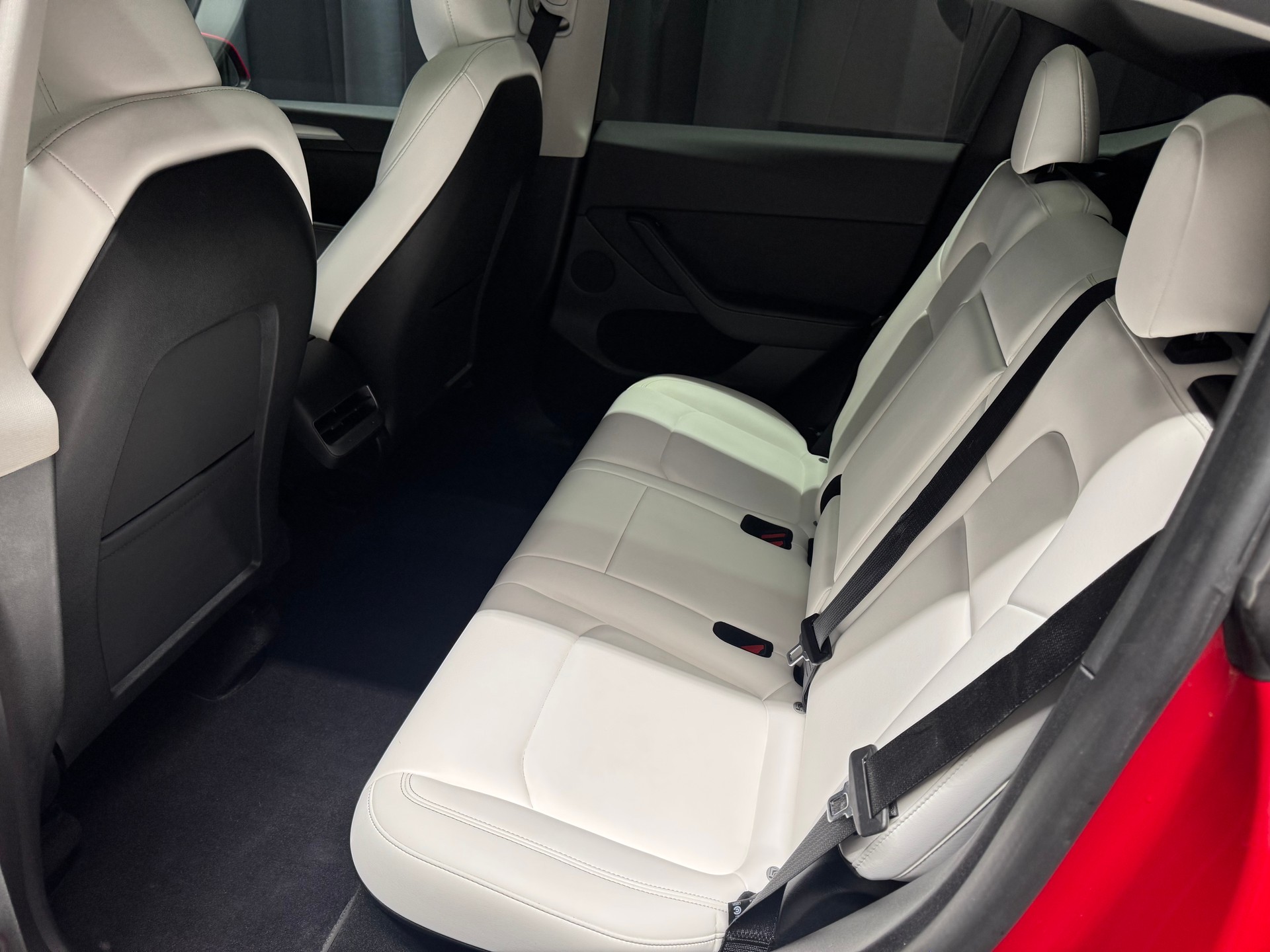 TESLA Model Y RWD(11)(M)-image-7