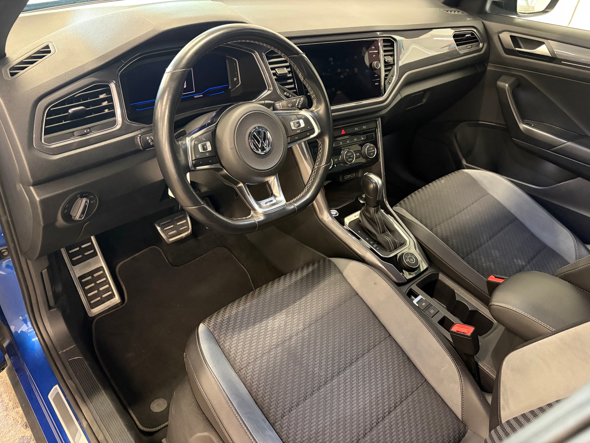VW T-Roc 2.0 TSI Sport DSG 4Motion-image-5