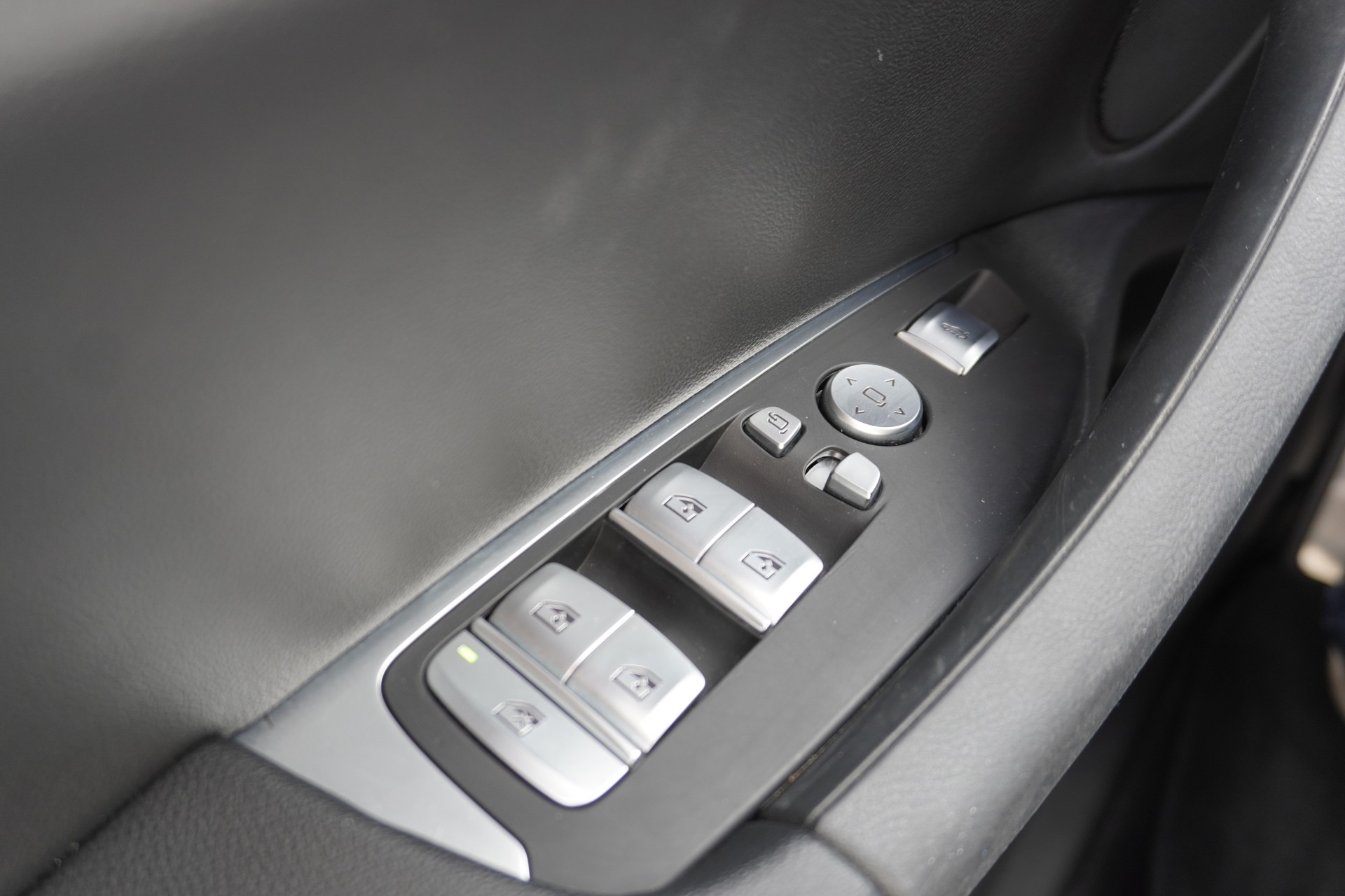 BMW X3 xDrive 48V 20d M Sport-image-19