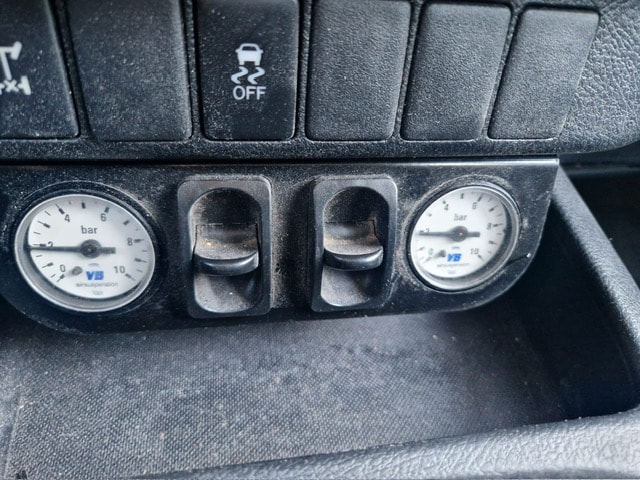 TOYOTA Hilux 2.4D-4D Double Cab 4x4 - Ponte Fisso in Alluminio "NUOVO" - Aumento del Carico KG.1200 - Gancio Traino KG. 3500-image-7