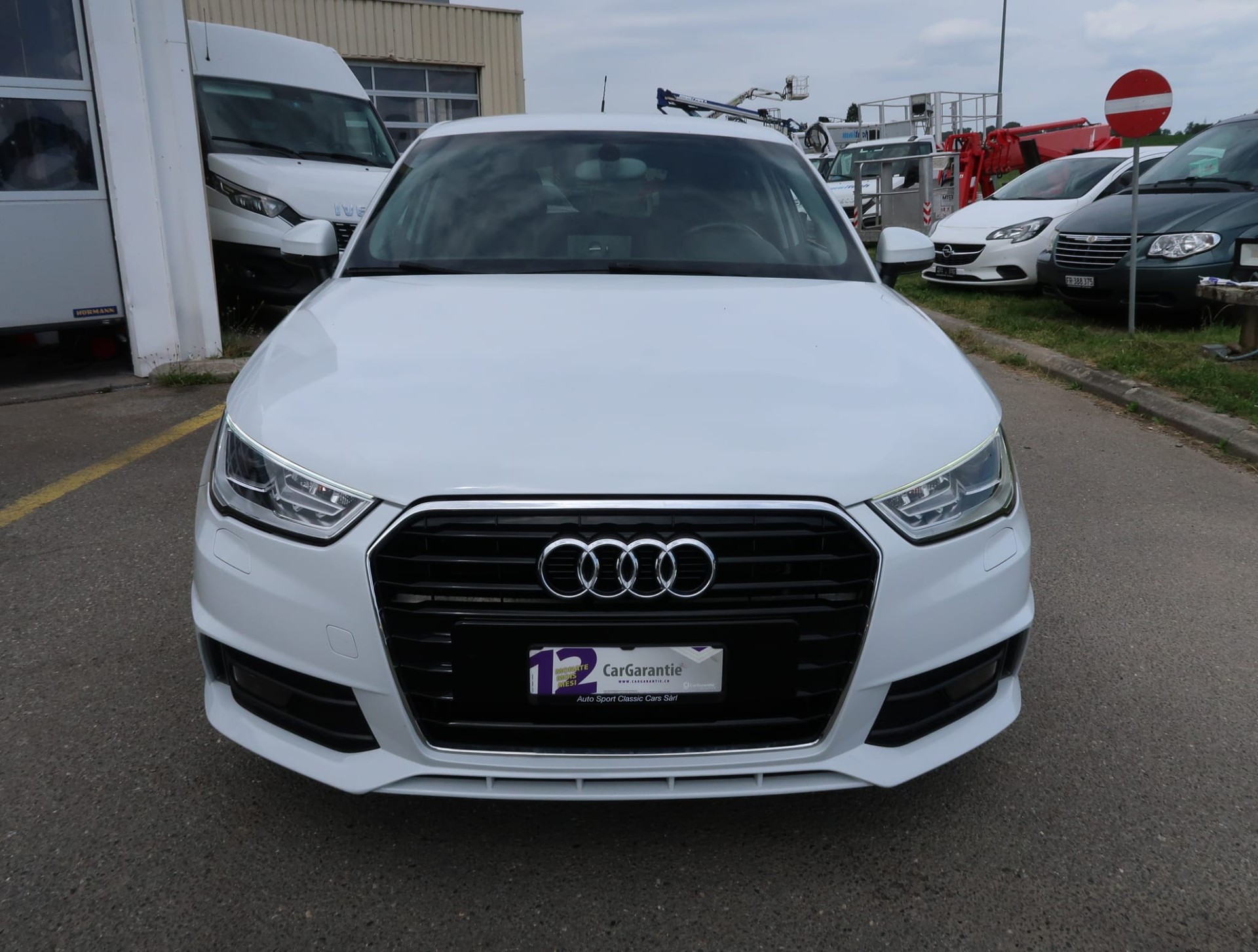 AUDI A1 Sportback 1.4 TFSI Sport S-tronic-showroom-element-1