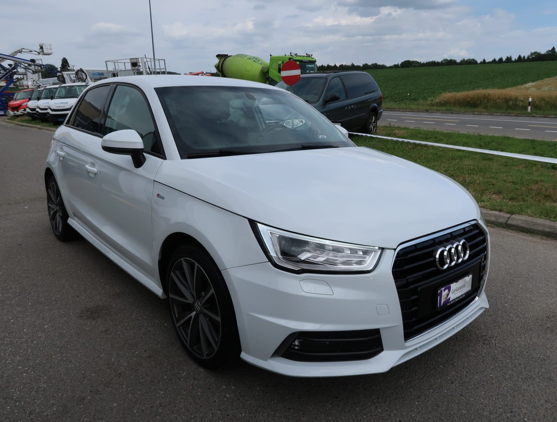 AUDI A1 Sportback 1.4 TFSI Sport S-tronic-showroom-element-2