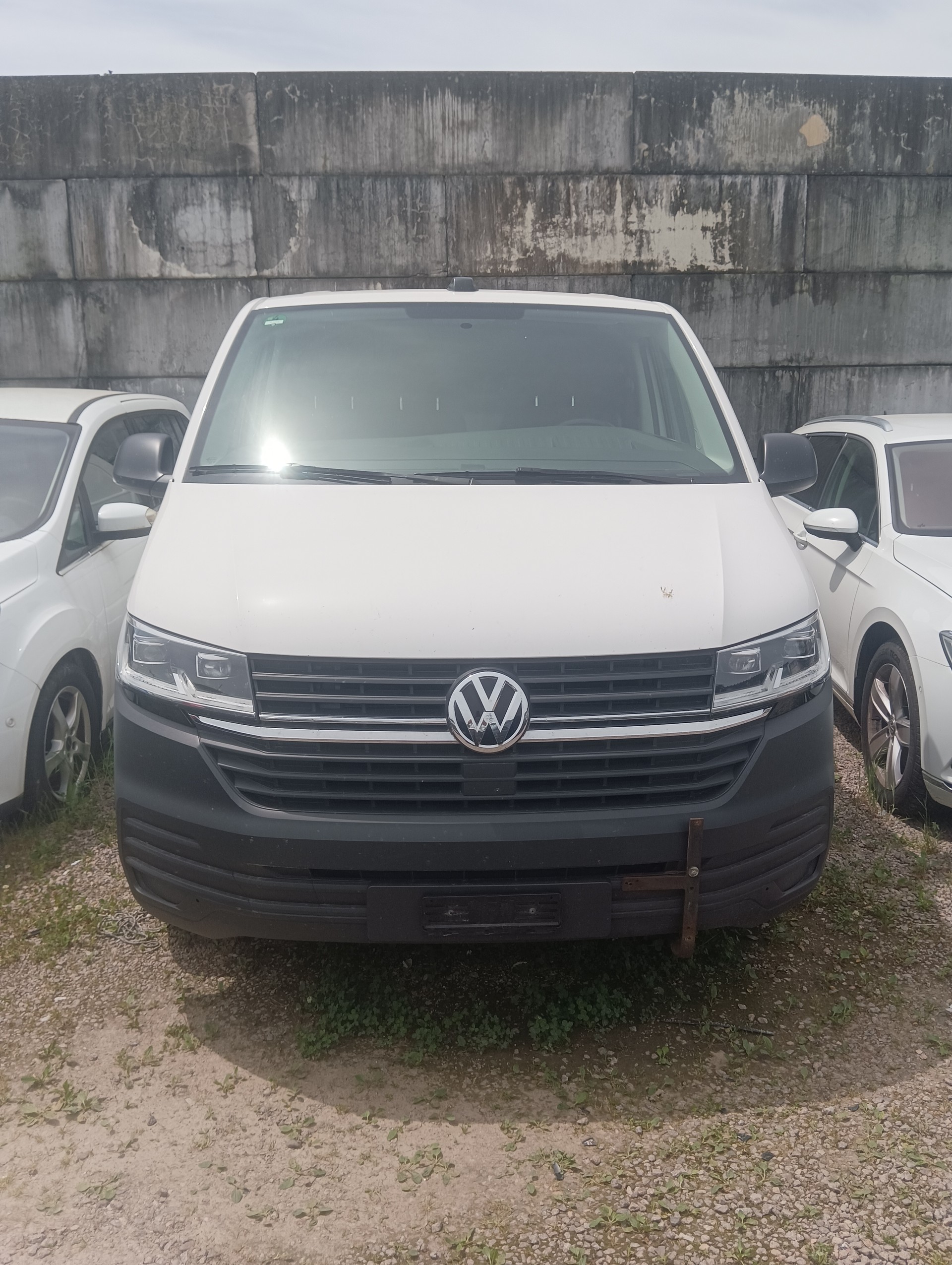 VW T6.1 2.0 TDI-image-0