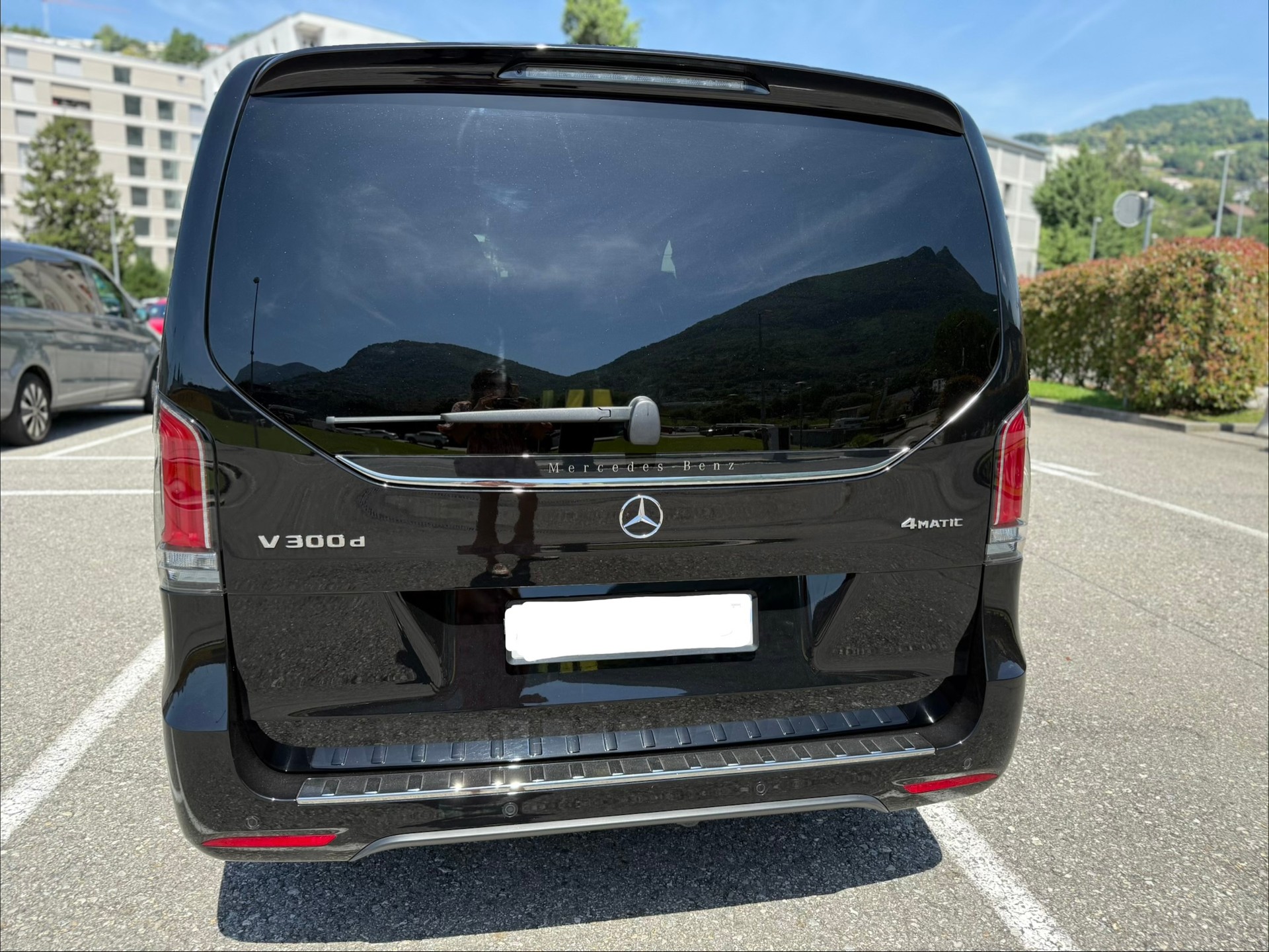 MERCEDES-BENZ V 300 d Avantgarde lang-image-3