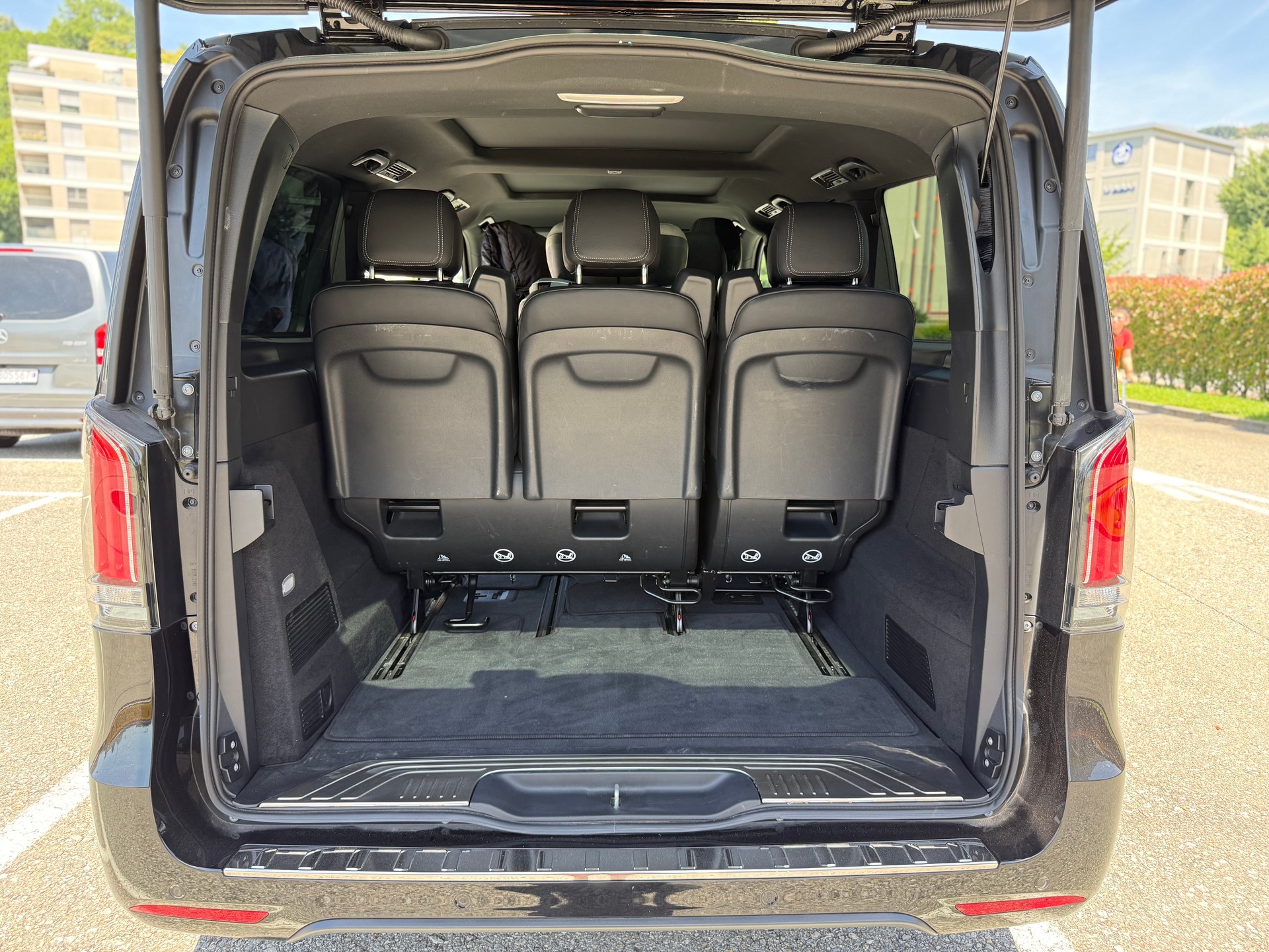 MERCEDES-BENZ V 300 d Avantgarde lang-image-7