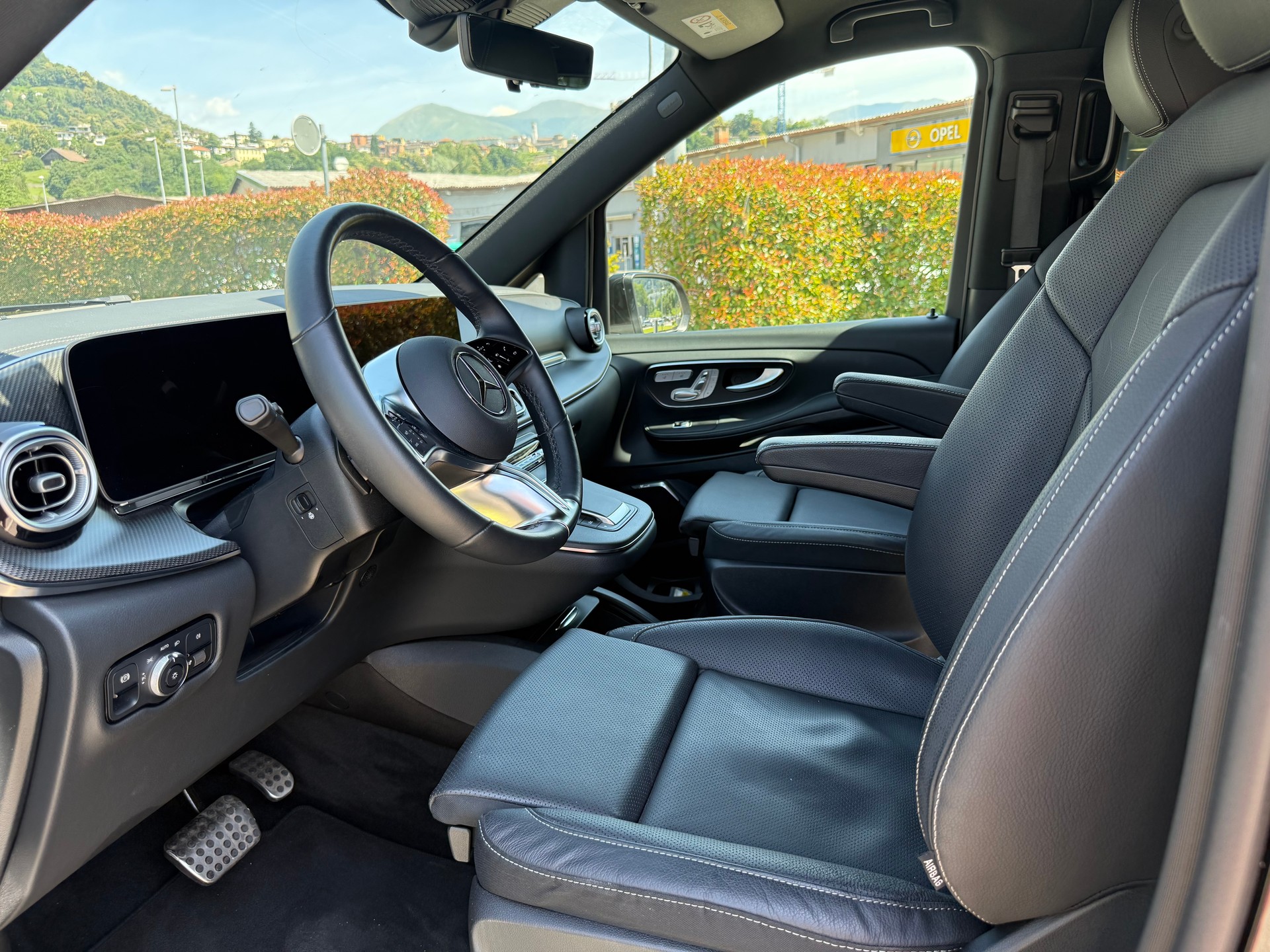 MERCEDES-BENZ V 300 d Avantgarde lang-image-5