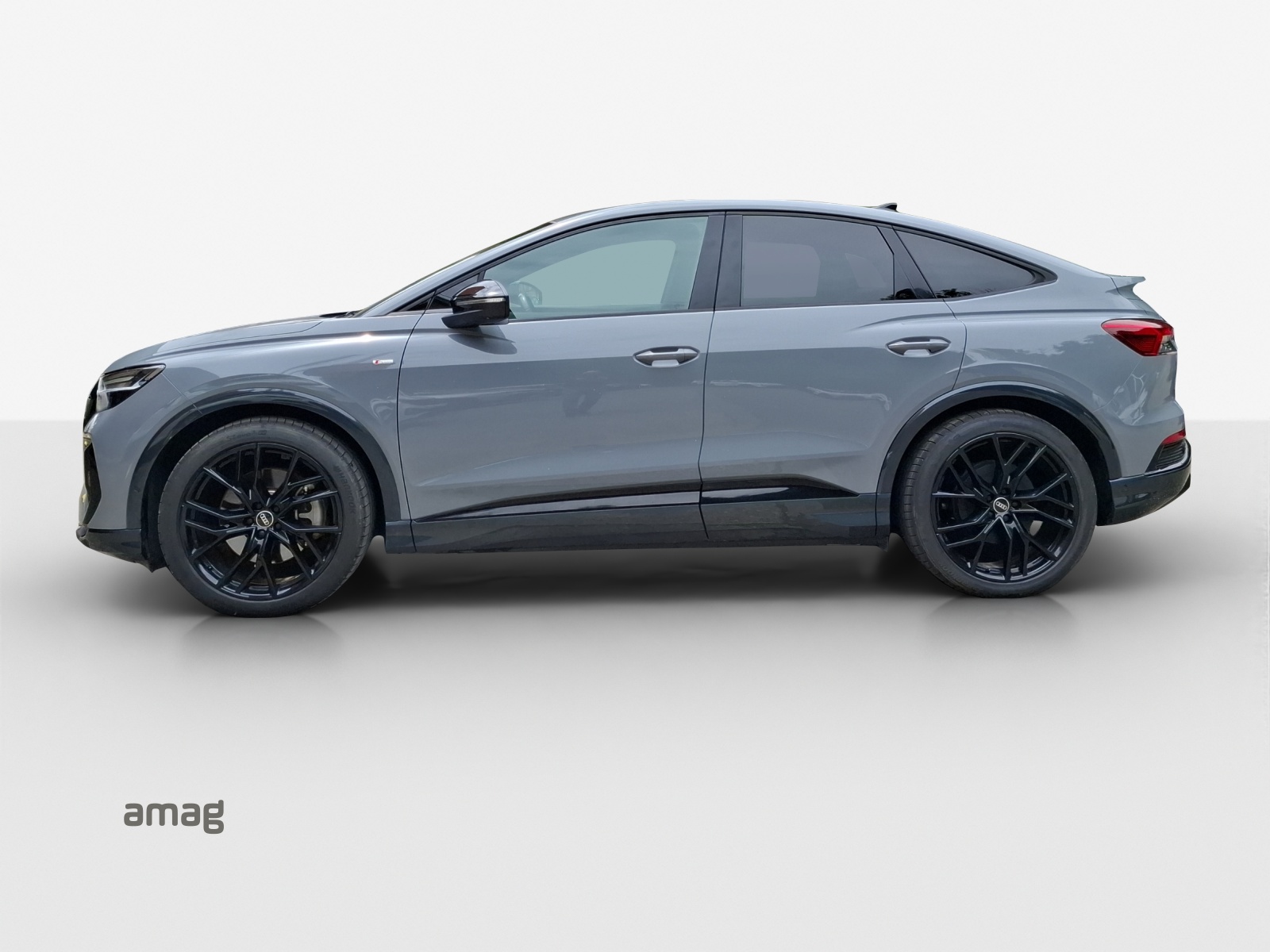 AUDI Q4 Sportback e-tron 50 quattro-image-1