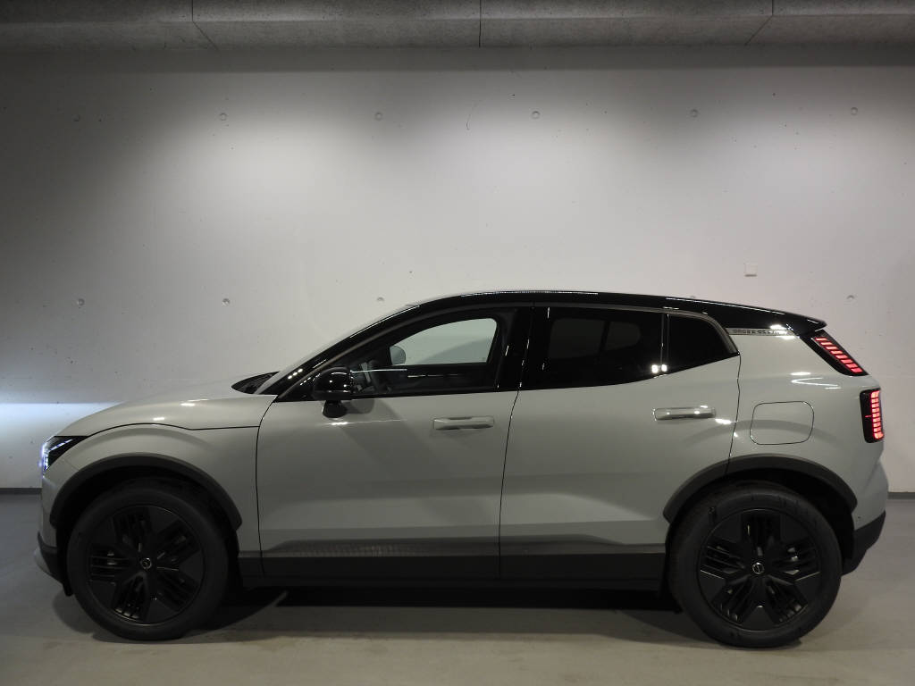 VOLVO EX 30 CC E60 Twin Performance AWD-showroom-element-2