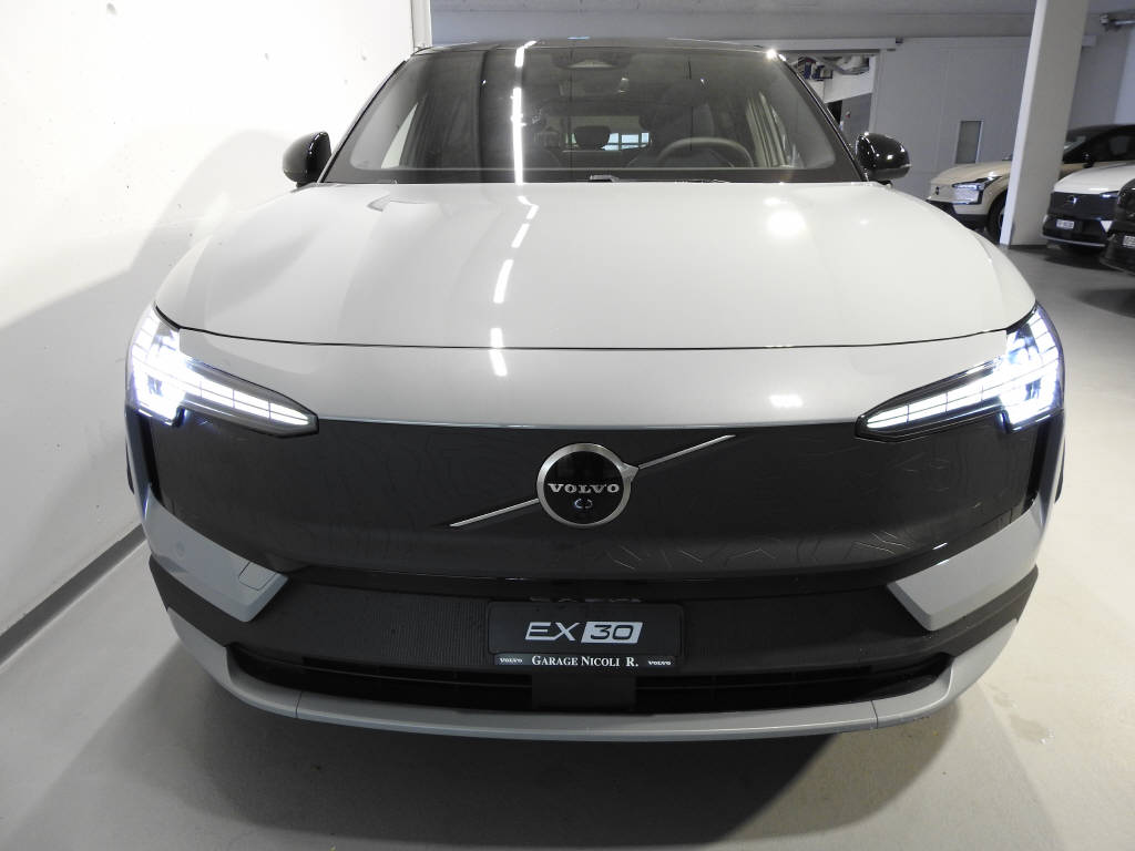 VOLVO EX 30 CC E60 Twin Performance AWD-showroom-element-1