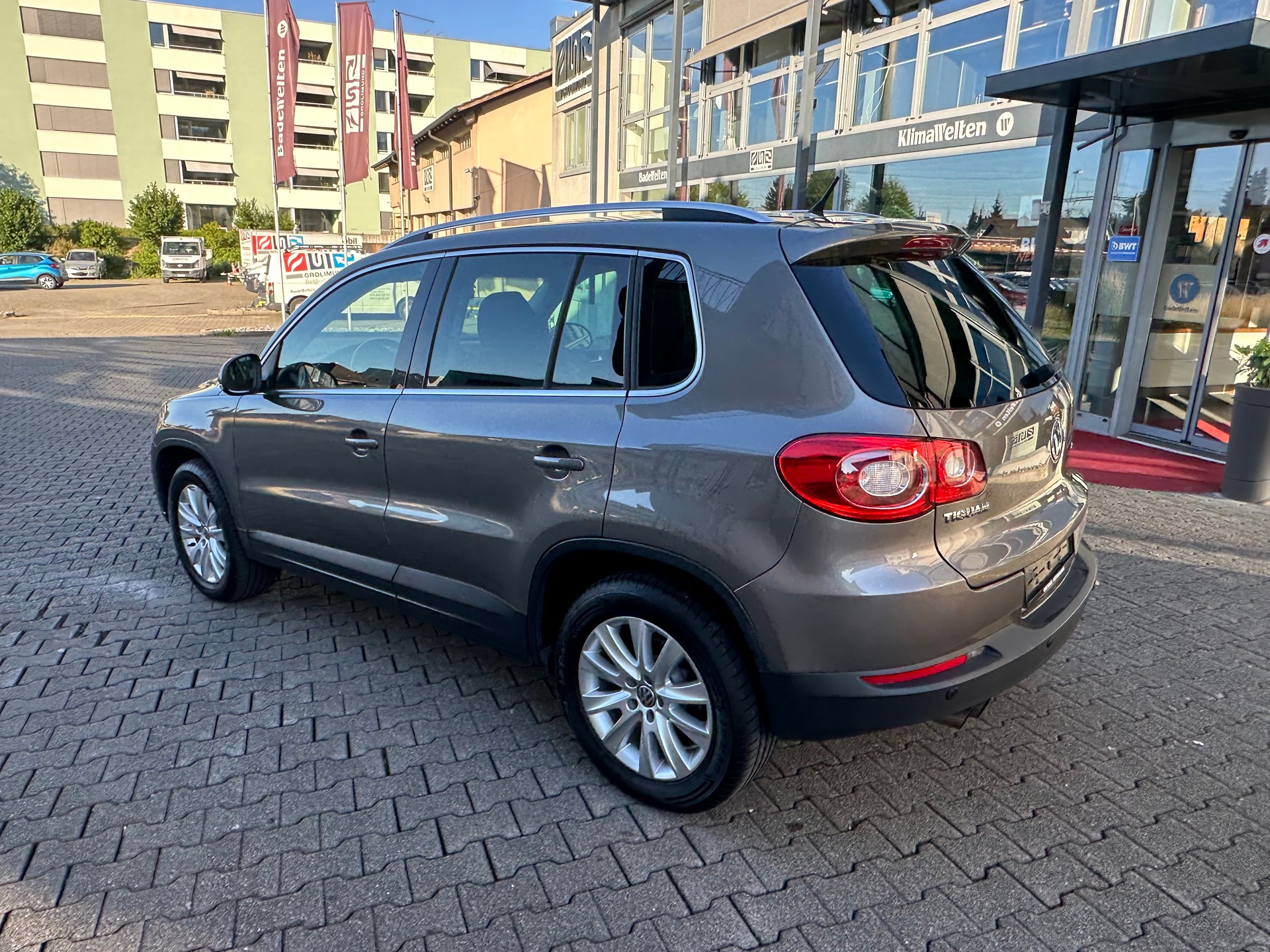 VW Tiguan 2.0 TDI Sport&Style Tiptronic-image-2