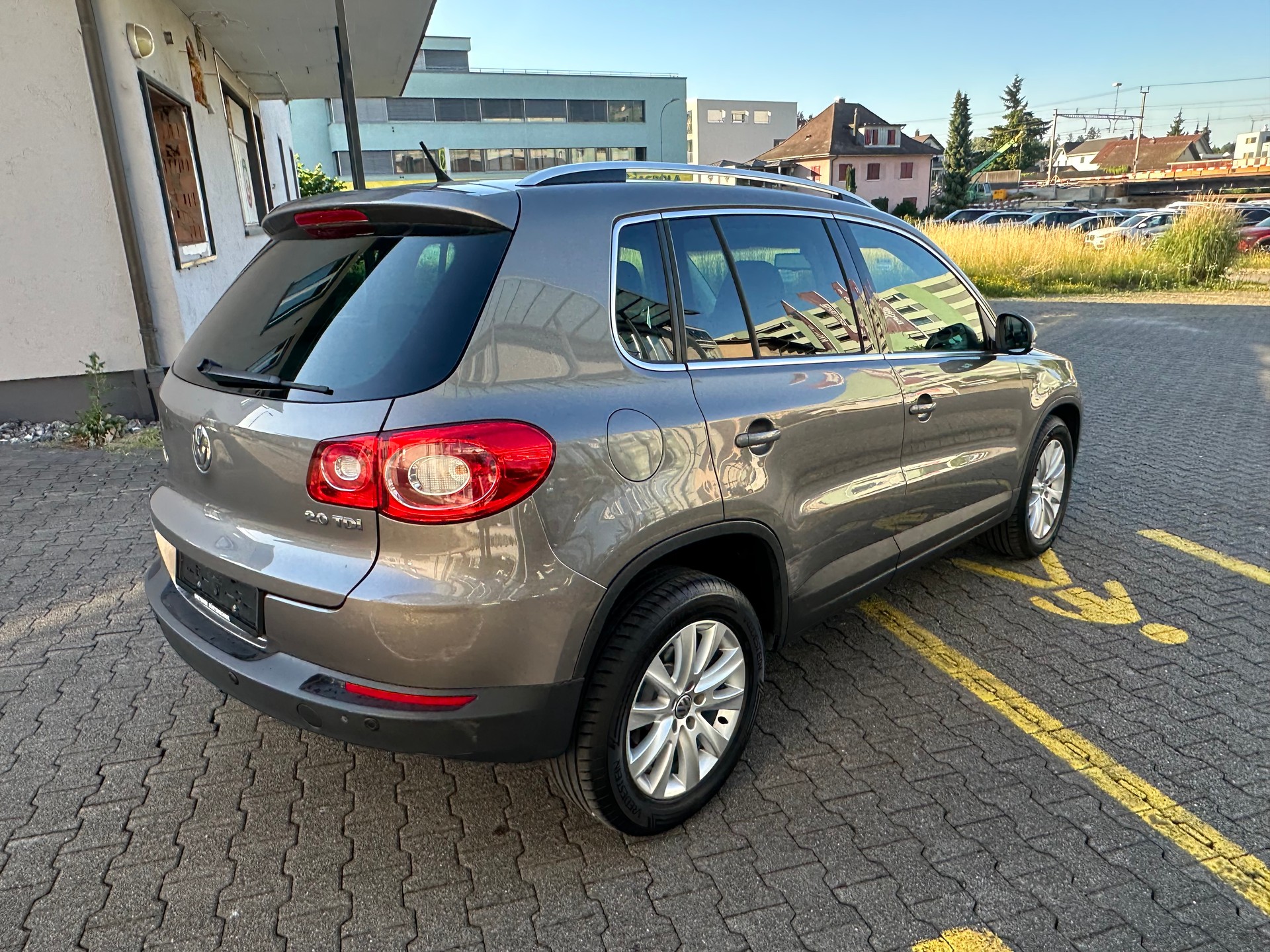 VW Tiguan 2.0 TDI Sport&Style Tiptronic-image-4