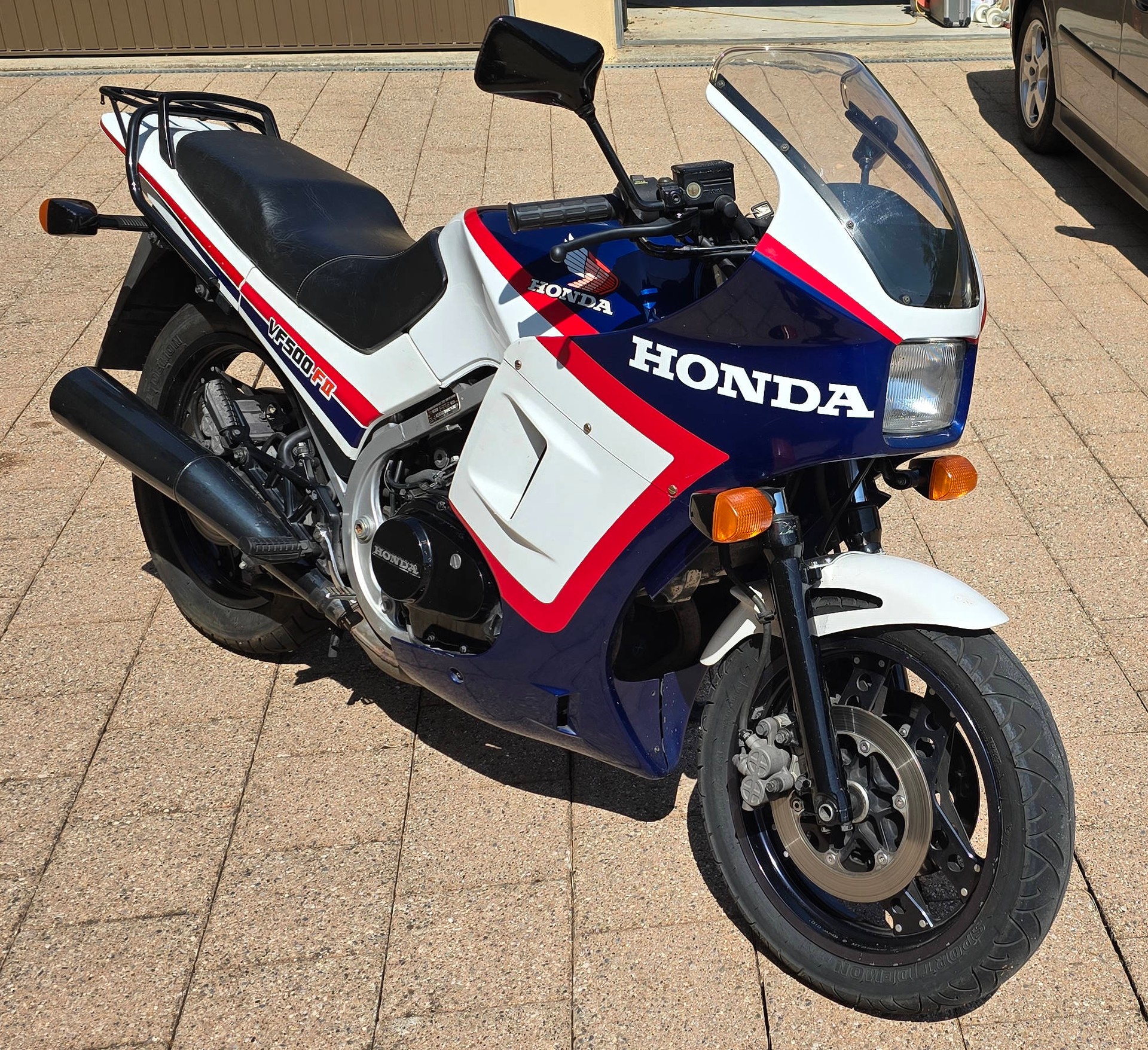 HONDA VF 500 F2