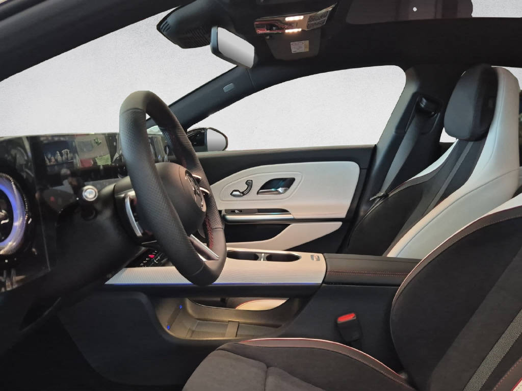 MERCEDES-BENZ CLA 220 4Matic Shooting Brake-image-8