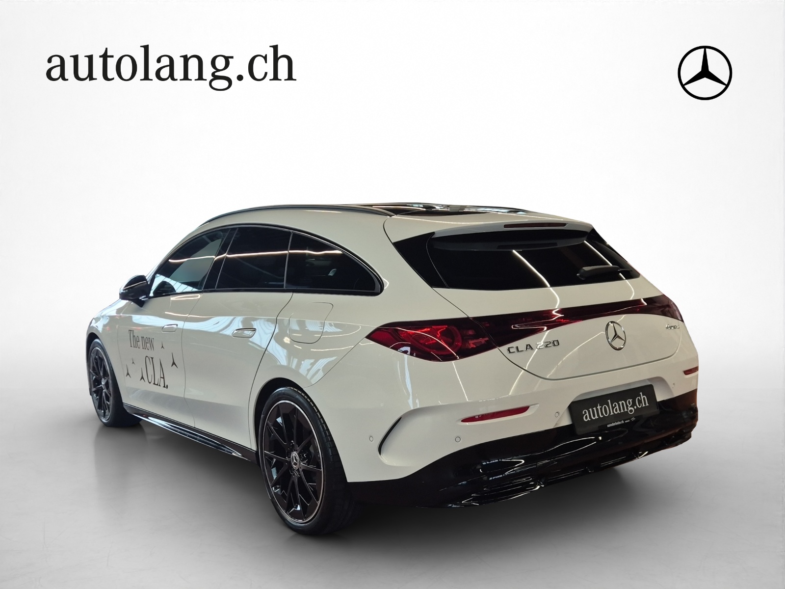 MERCEDES-BENZ CLA 220 4Matic AMG Line Shooting Brake-image-3