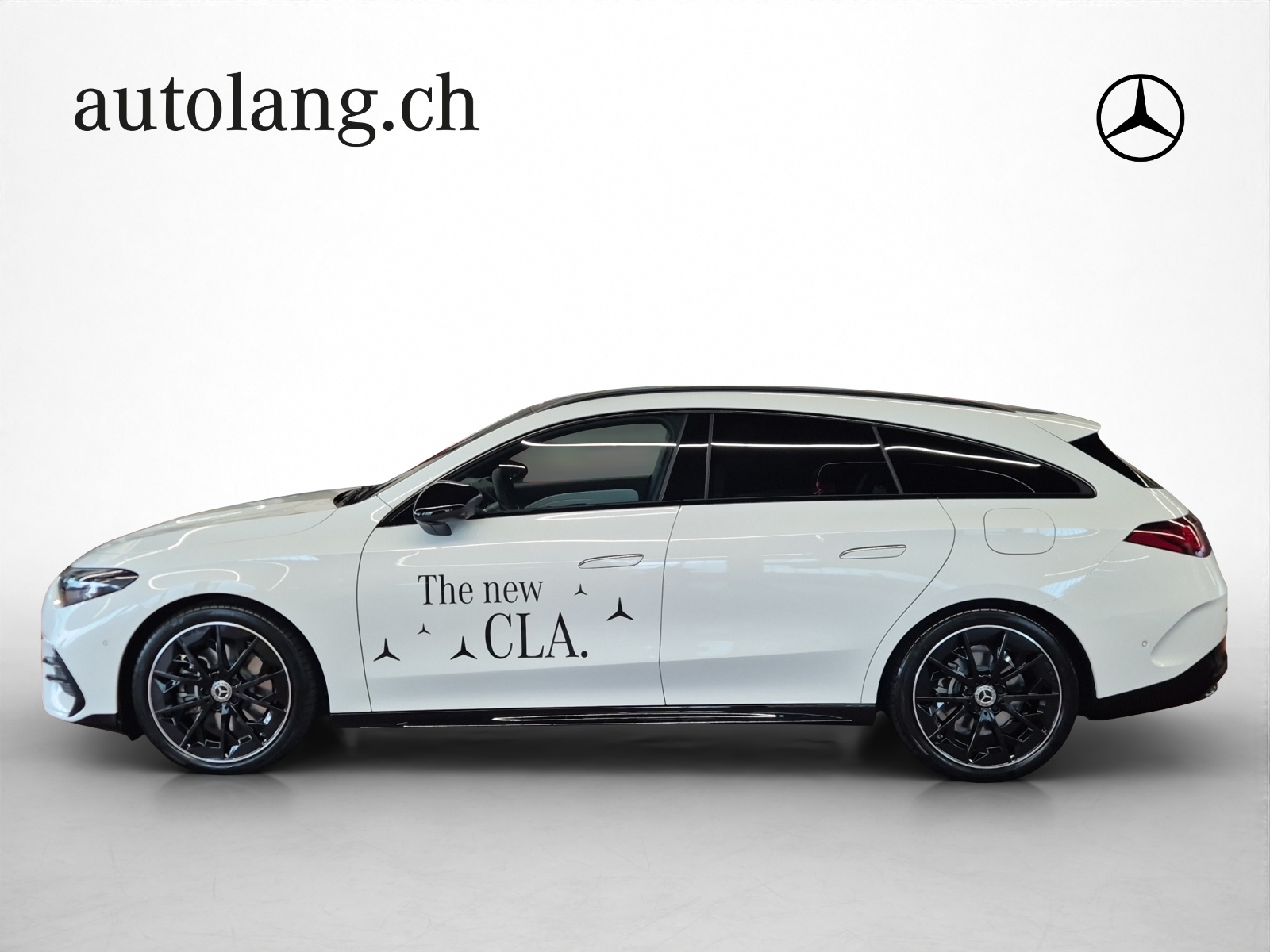 MERCEDES-BENZ CLA 220 4Matic AMG Line Shooting Brake-image-2