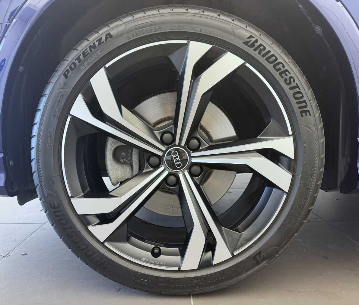 AUDI Q3 45 TFSI S line quattro S-tronic-showroom-element-2