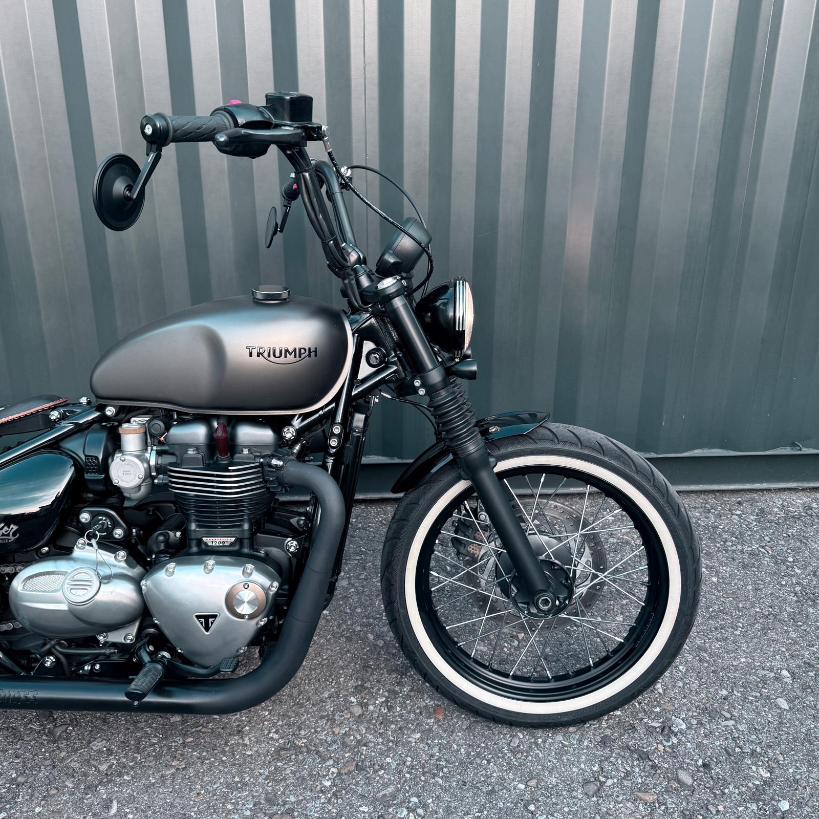 TRIUMPH Bonneville 1200 Bobber Black ABS-image-5