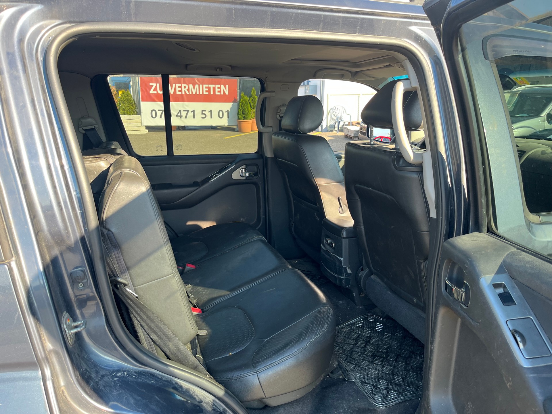 NISSAN Pathfinder 2.5 dCi LE-image-11