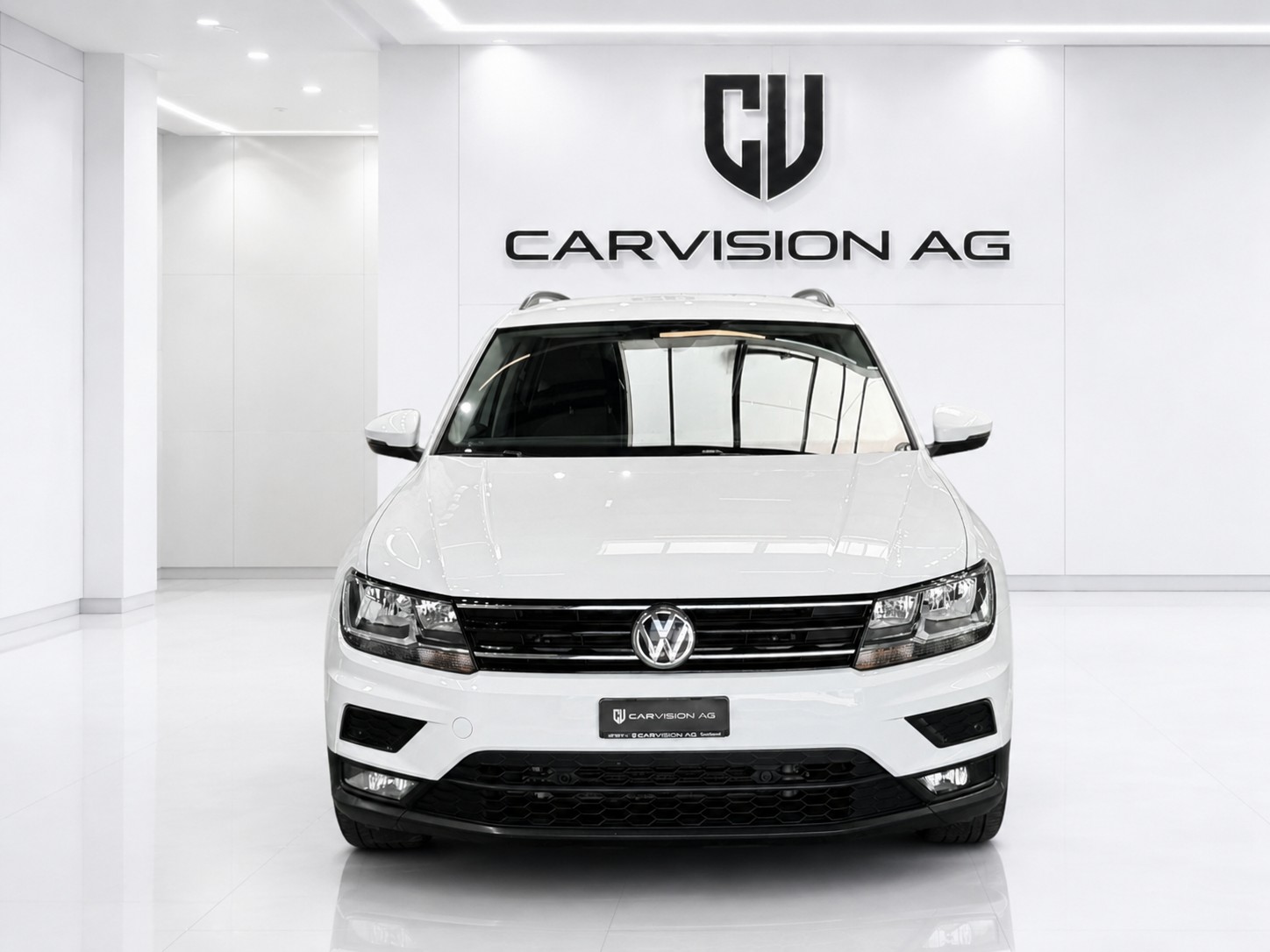 VW Tiguan 2.0 TDI SCR Comfortline 4Motion-image-1