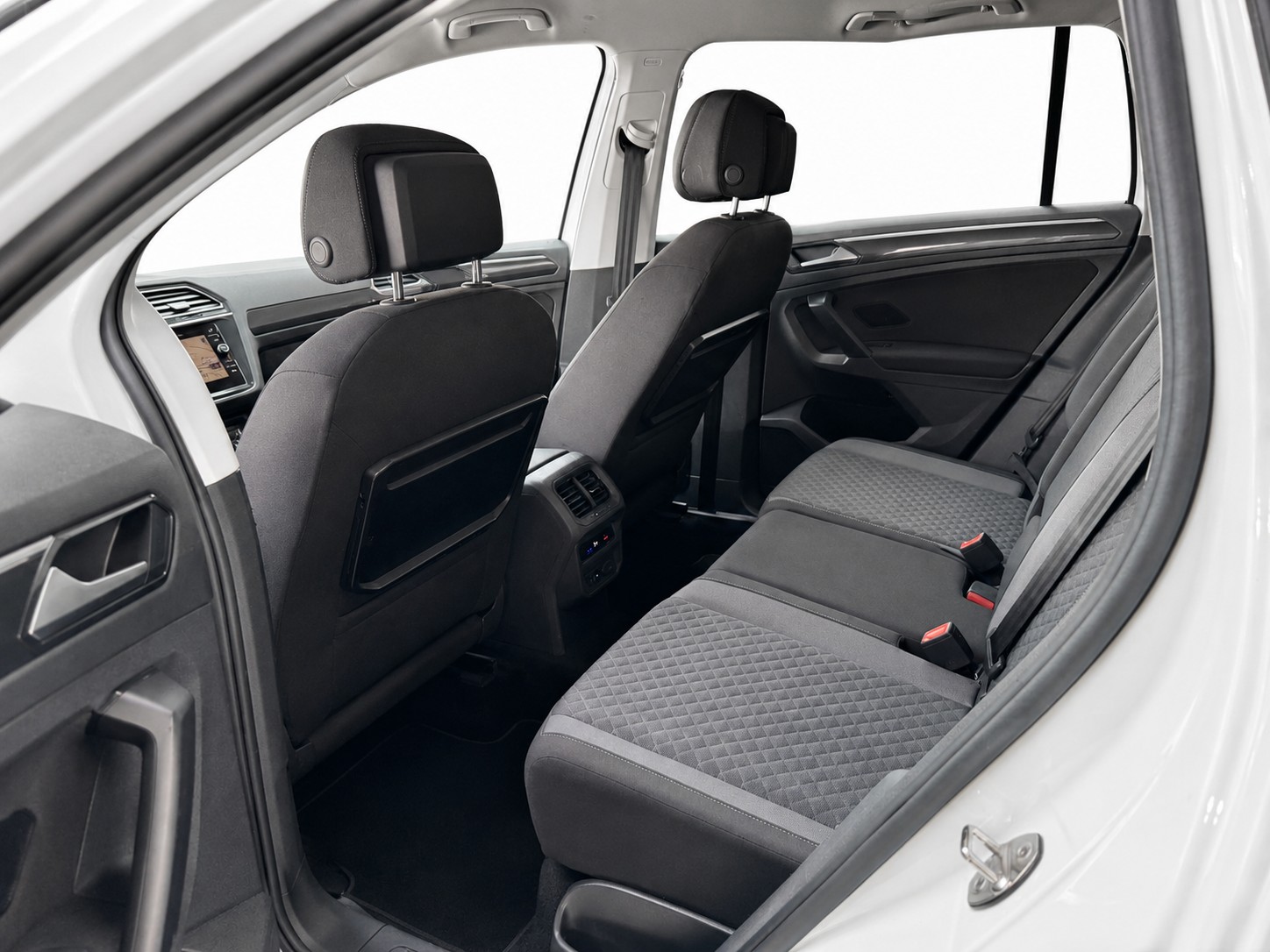 VW Tiguan 2.0 TDI SCR Comfortline 4Motion-image-12
