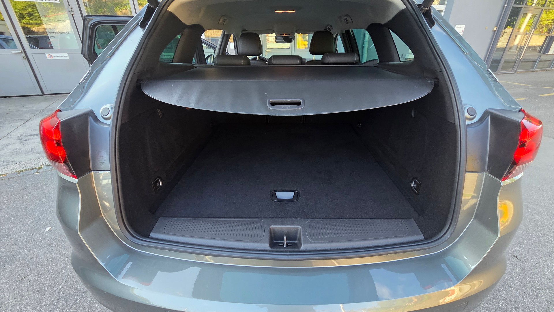 OPEL Astra Sports Tourer 1.6i Turbo Excellence-image-7
