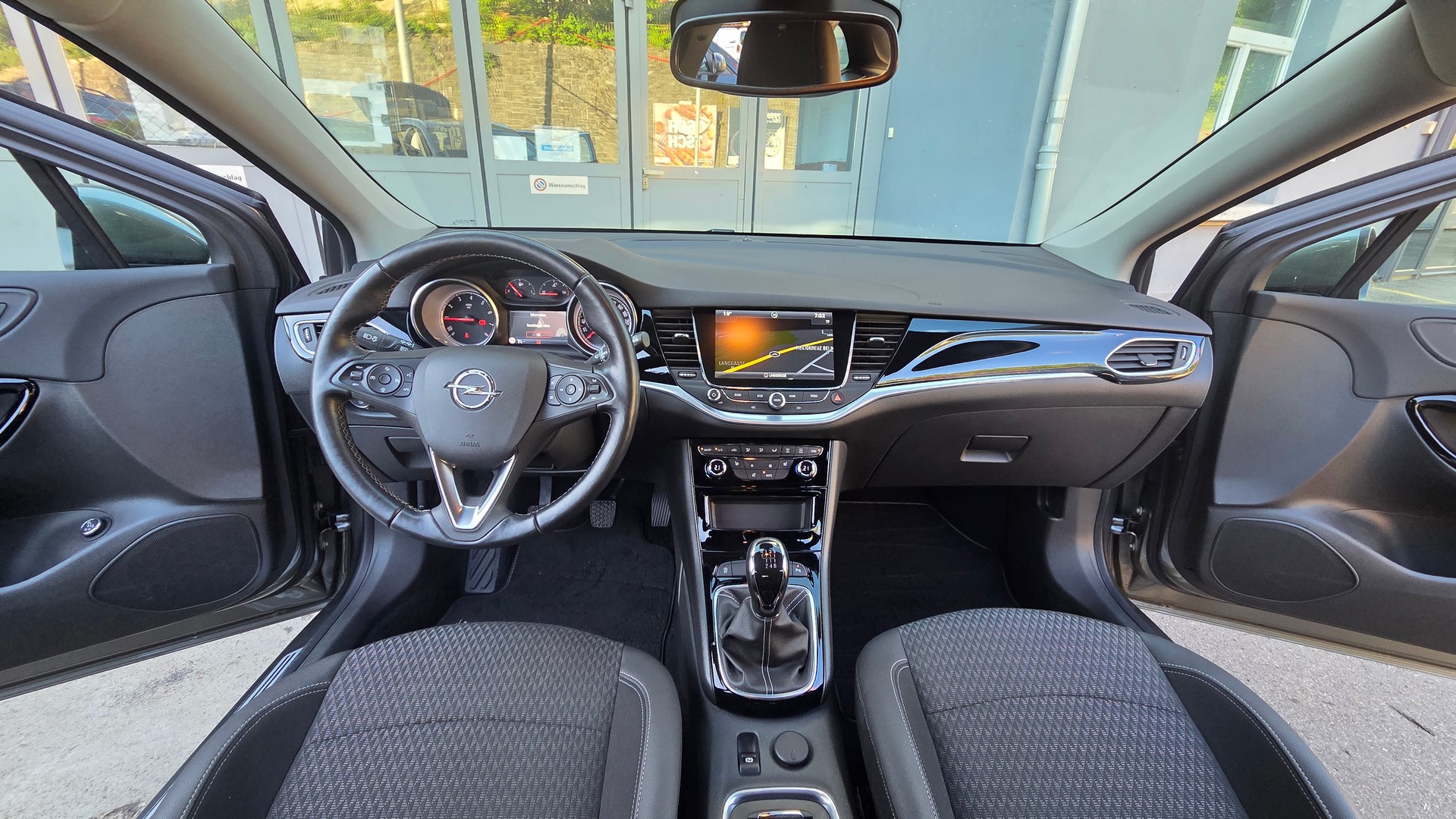 OPEL Astra Sports Tourer 1.6i Turbo Excellence-image-11