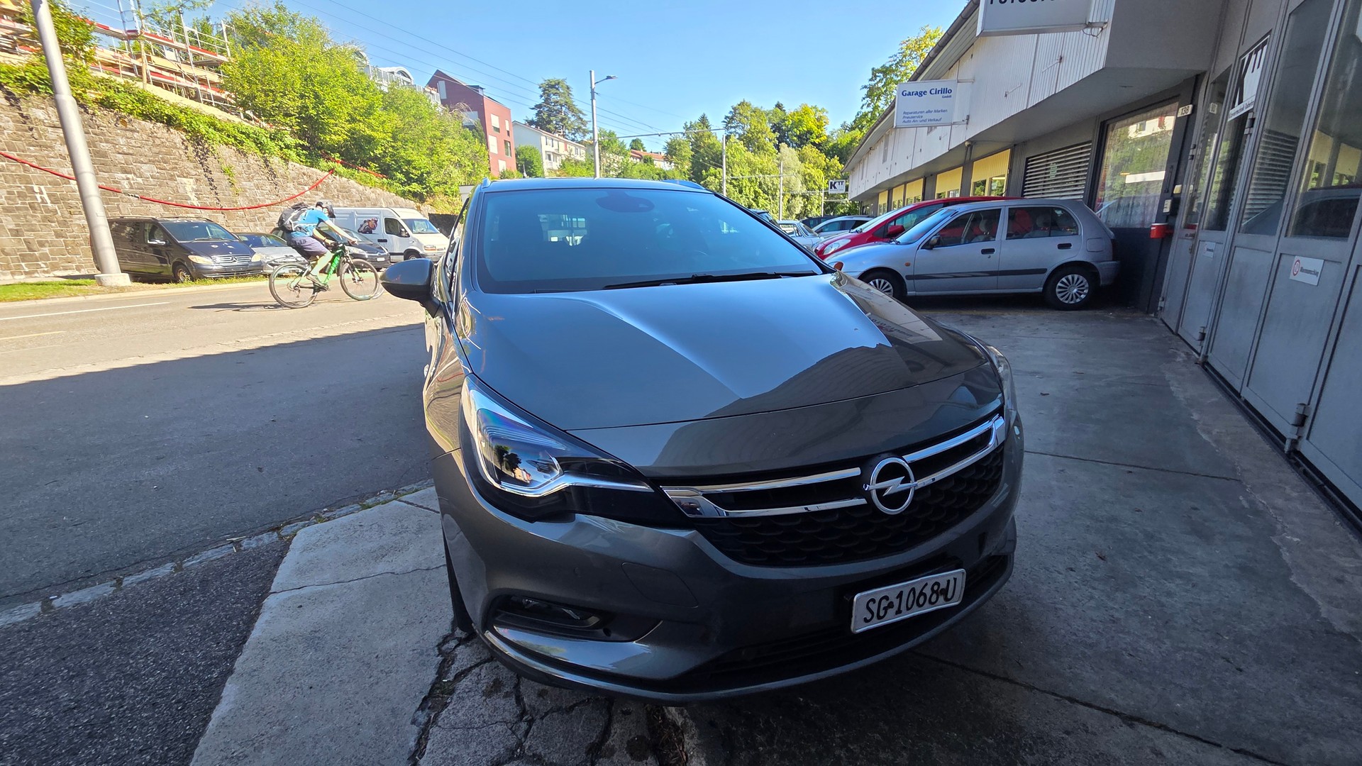 OPEL Astra Sports Tourer 1.6i Turbo Excellence-image-1