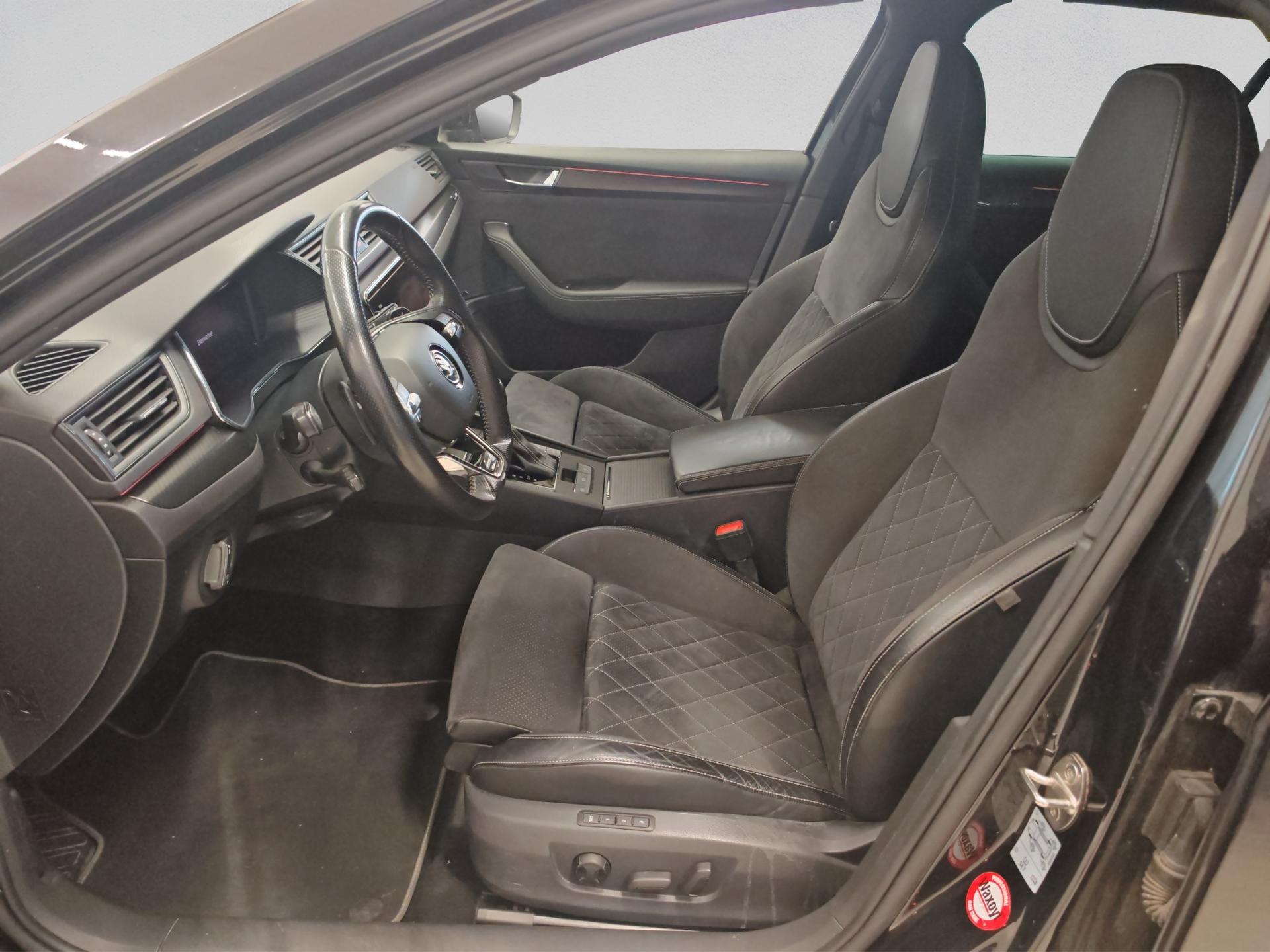 SKODA Superb 1.4 TSI Sport Line PHEV DSG-image-8