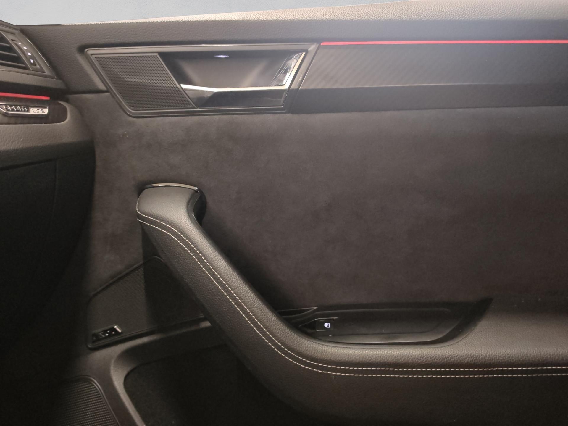 SKODA Superb 1.4 TSI Sport Line PHEV DSG-image-22