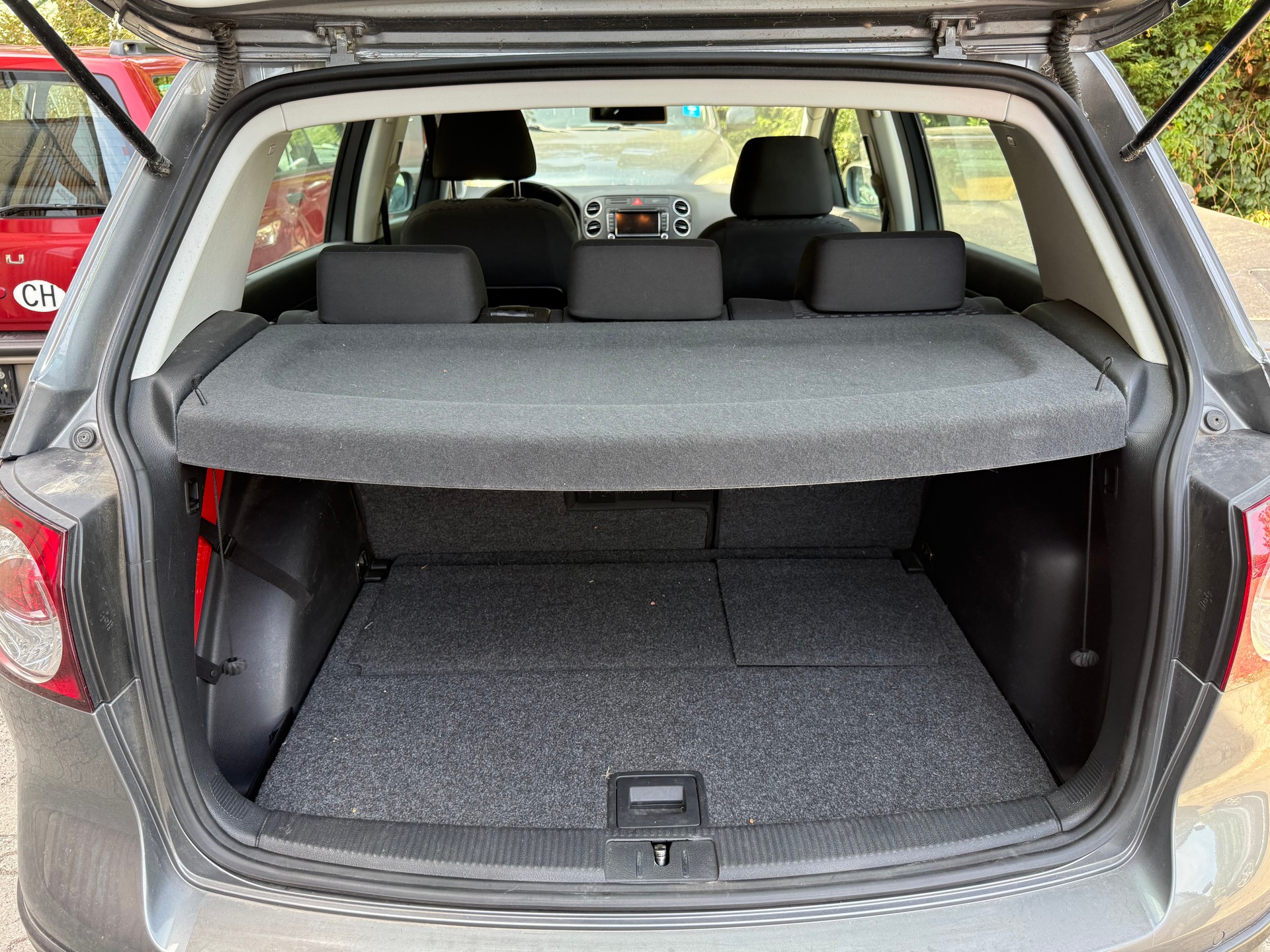 VW Golf Plus 1.4 TSI Team DSG-image-8