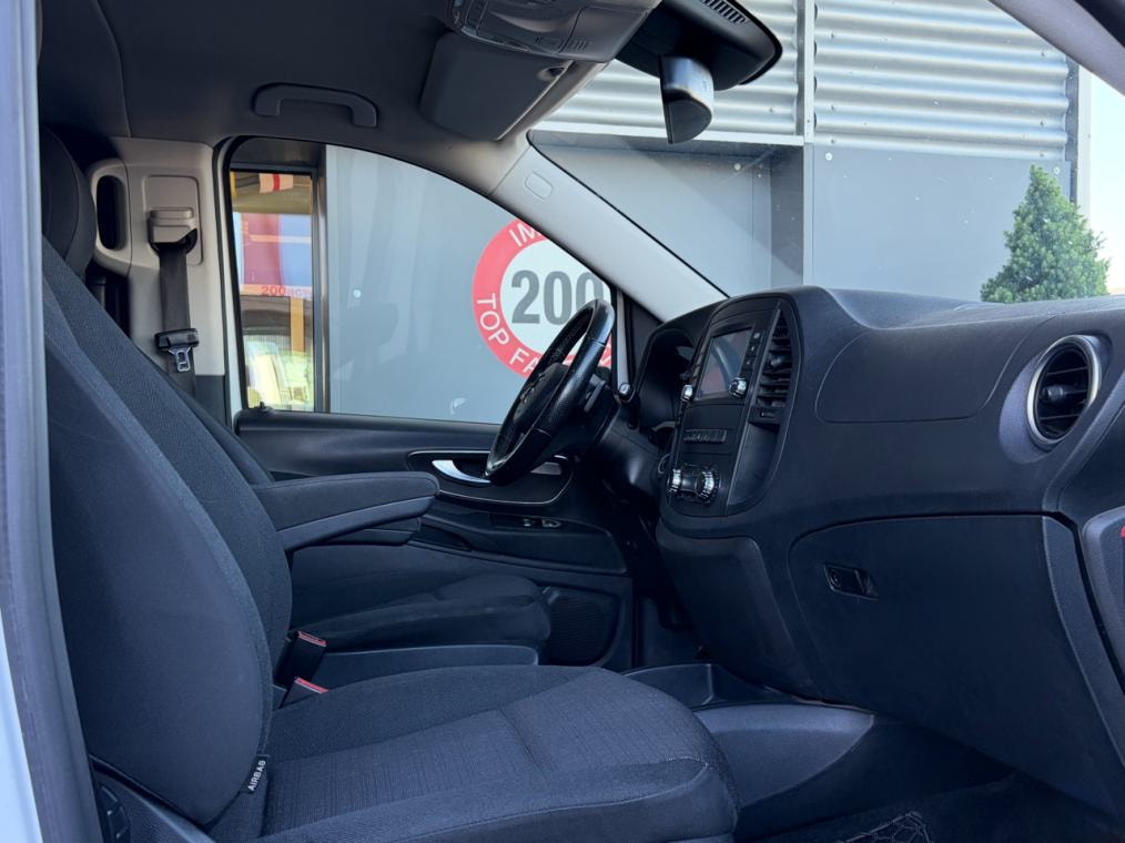 MERCEDES-BENZ Vito 116 CDI Lang Select Family Tourer 9G-Tronic-image-9