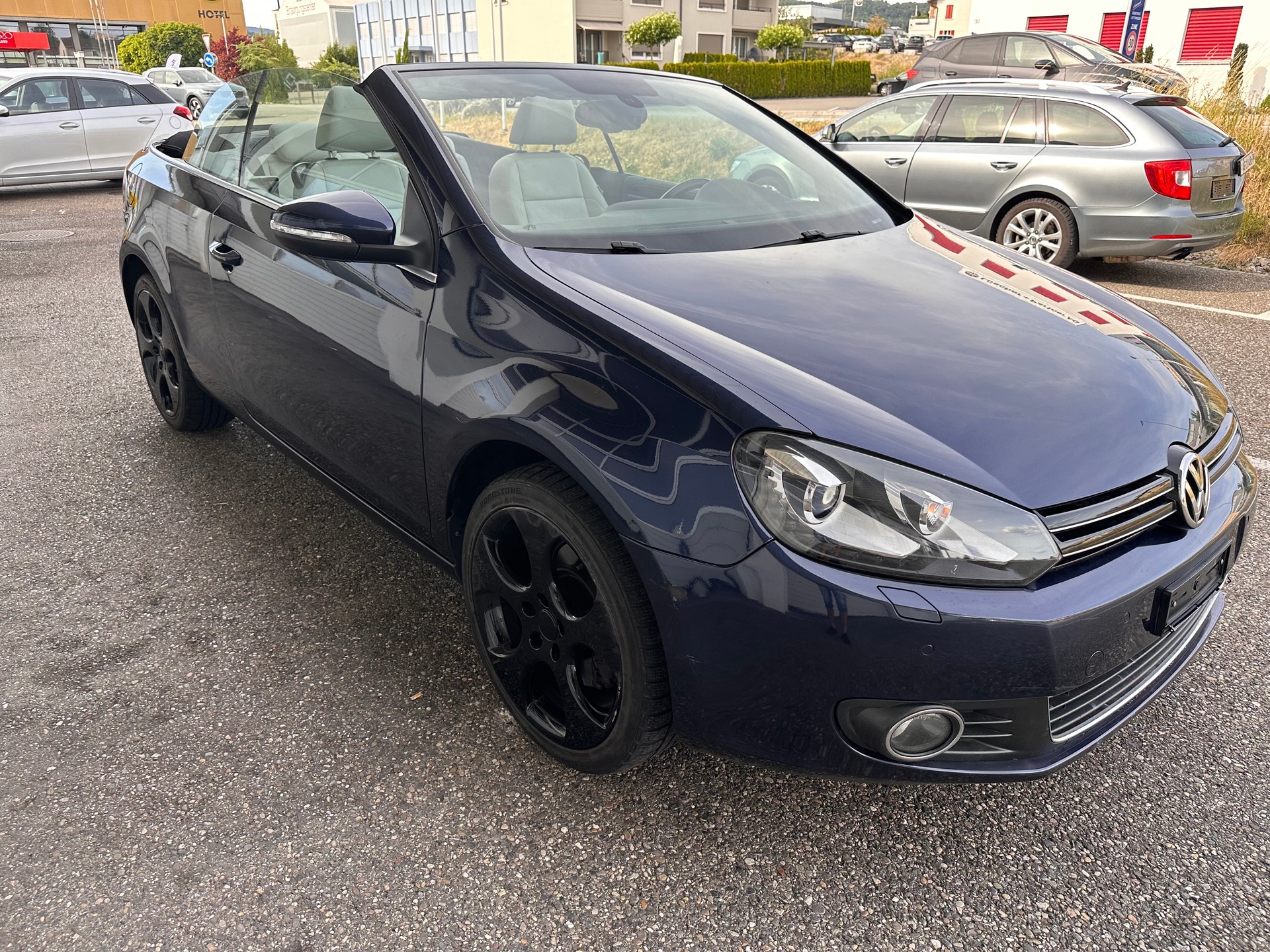 VW Golf Cabrio 1.4 TSI DSG-image-2