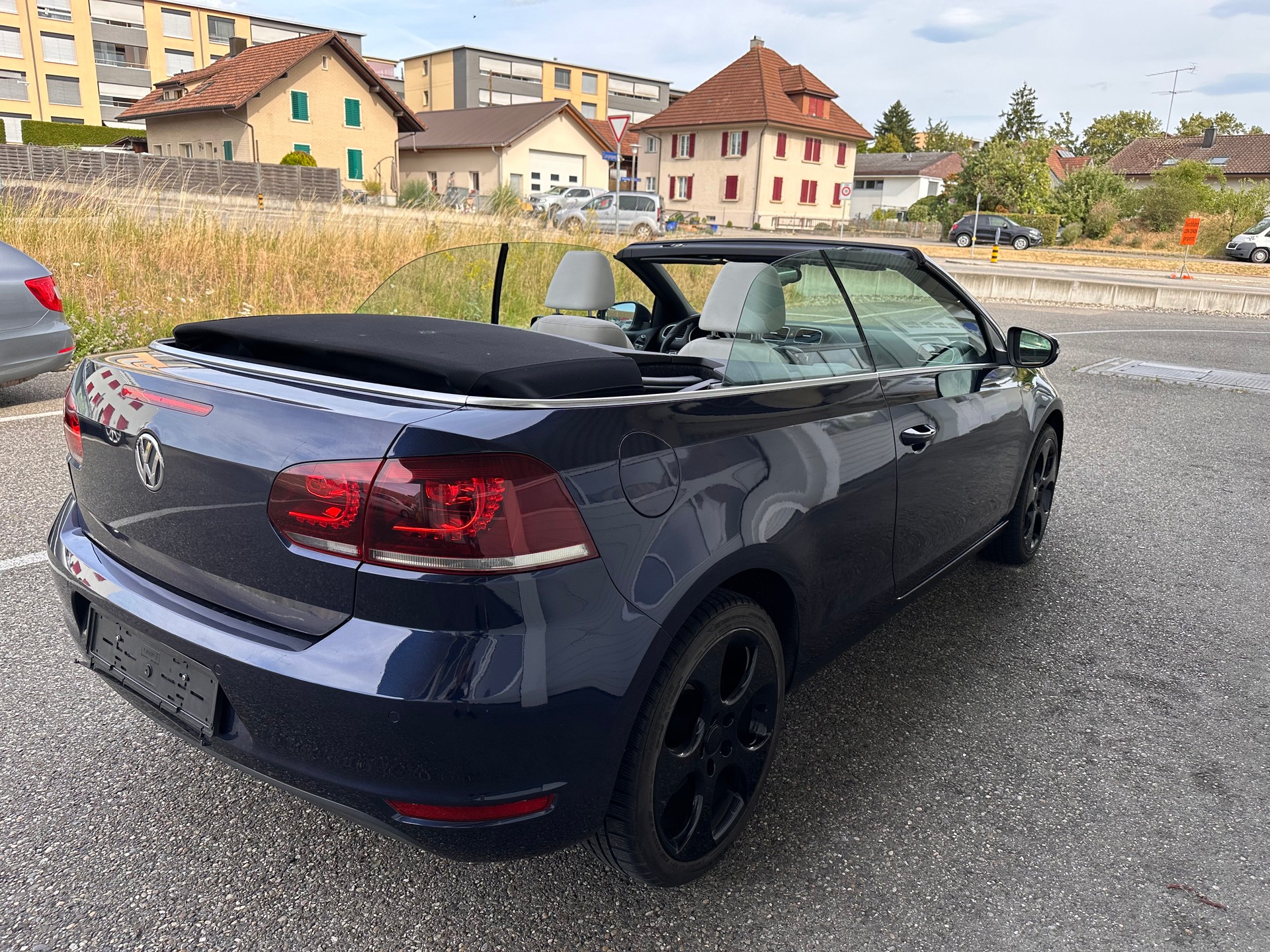 VW Golf Cabrio 1.4 TSI DSG-image-3