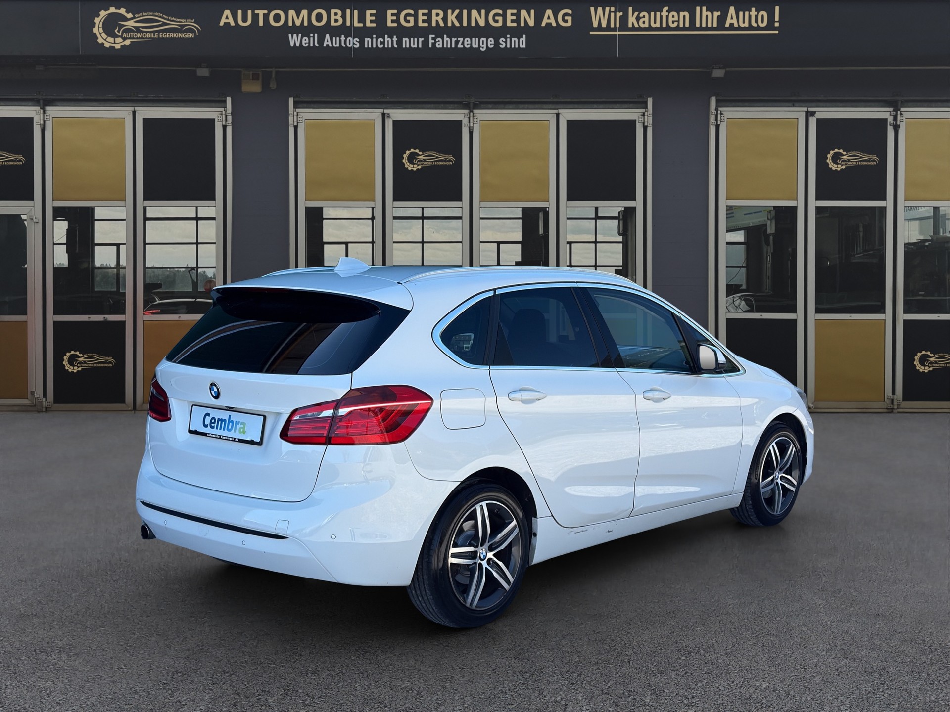 BMW 218d Active Tourer Sport Line Steptronic-image-4