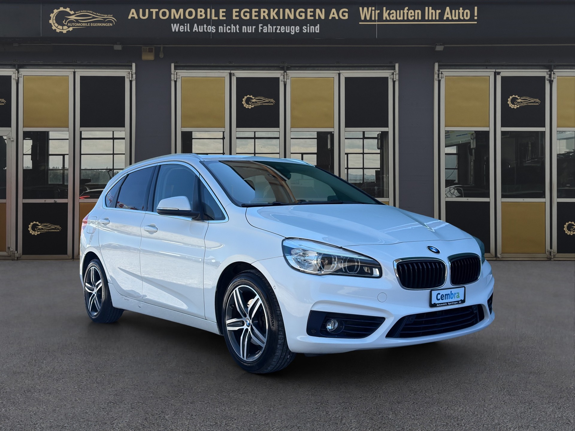 BMW 218d Active Tourer Sport Line Steptronic-image-2